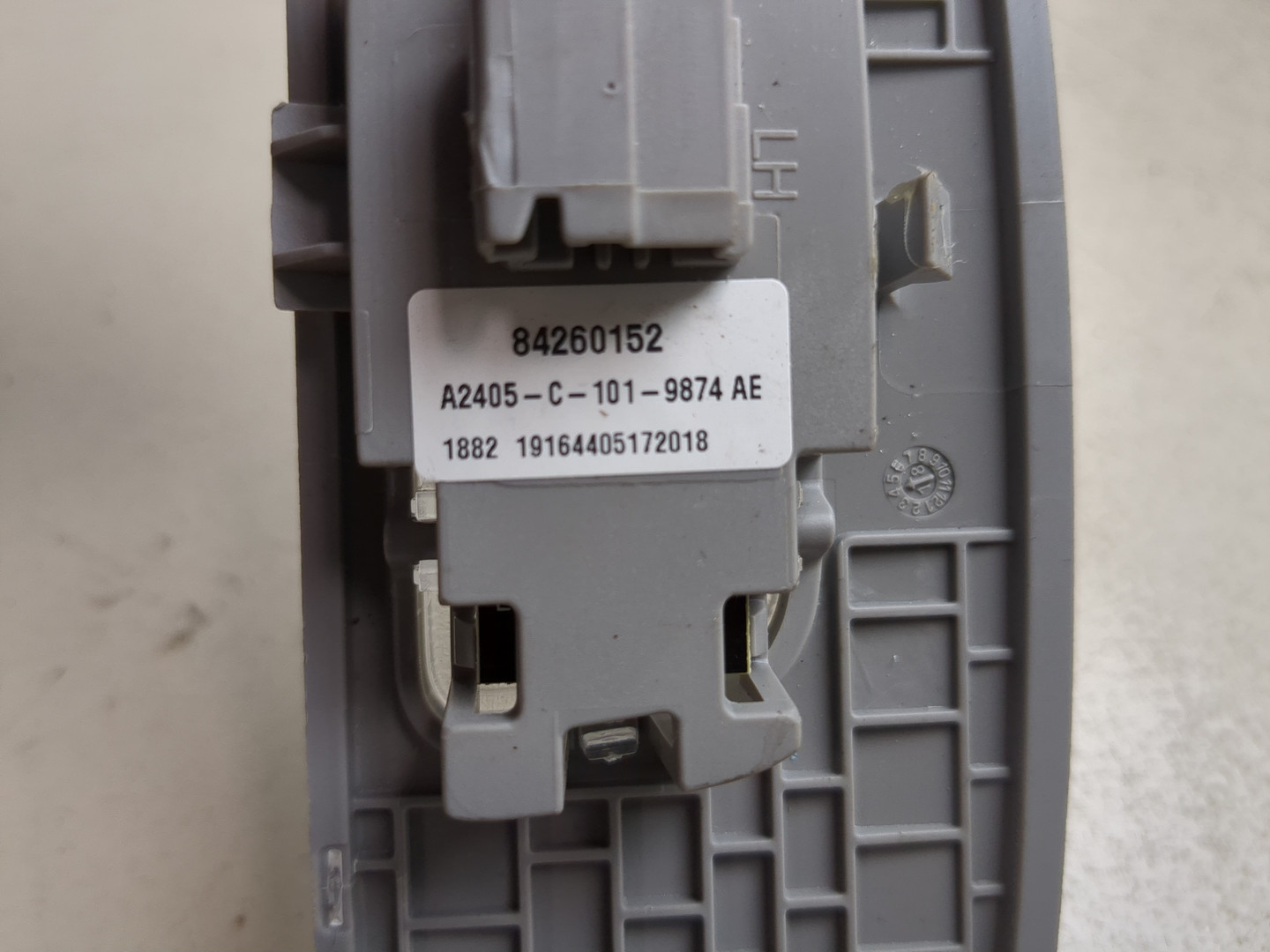 Плафон салонный