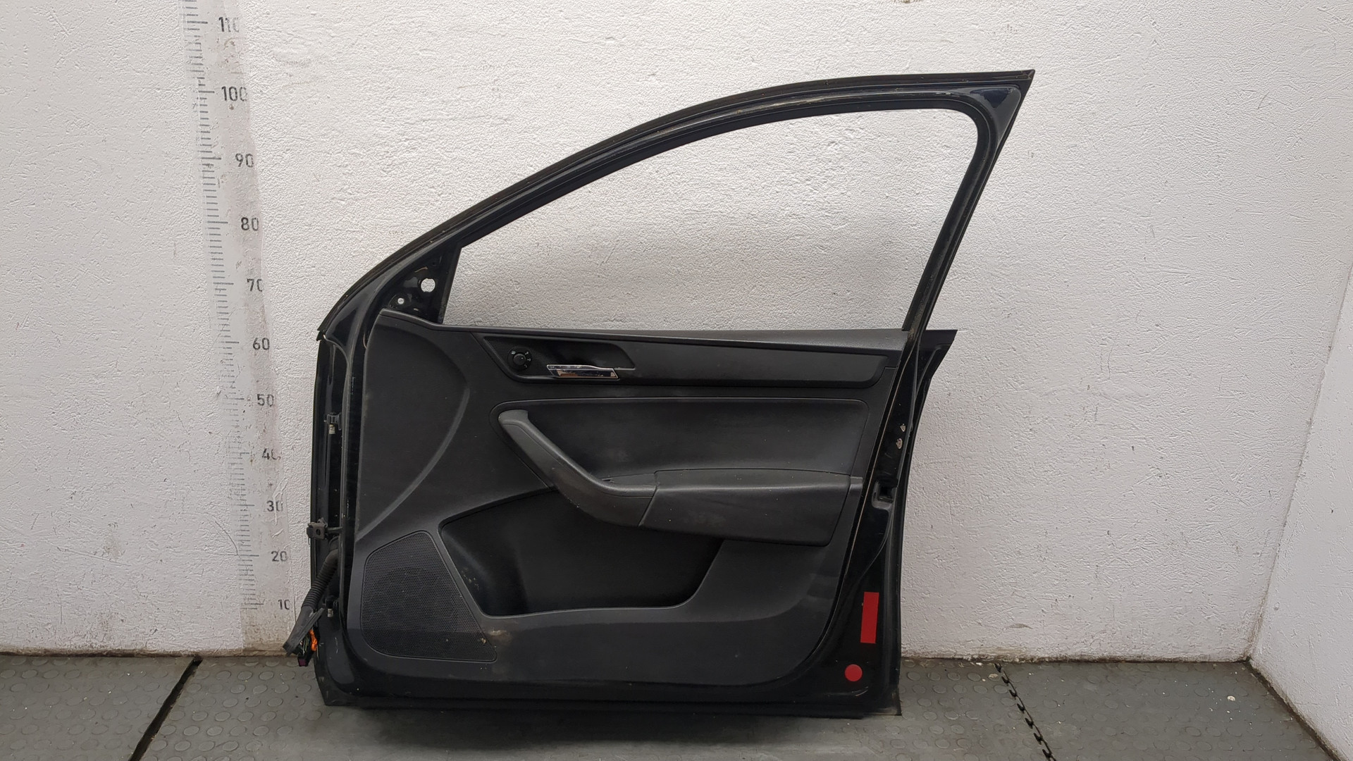 Дверь передняя правая