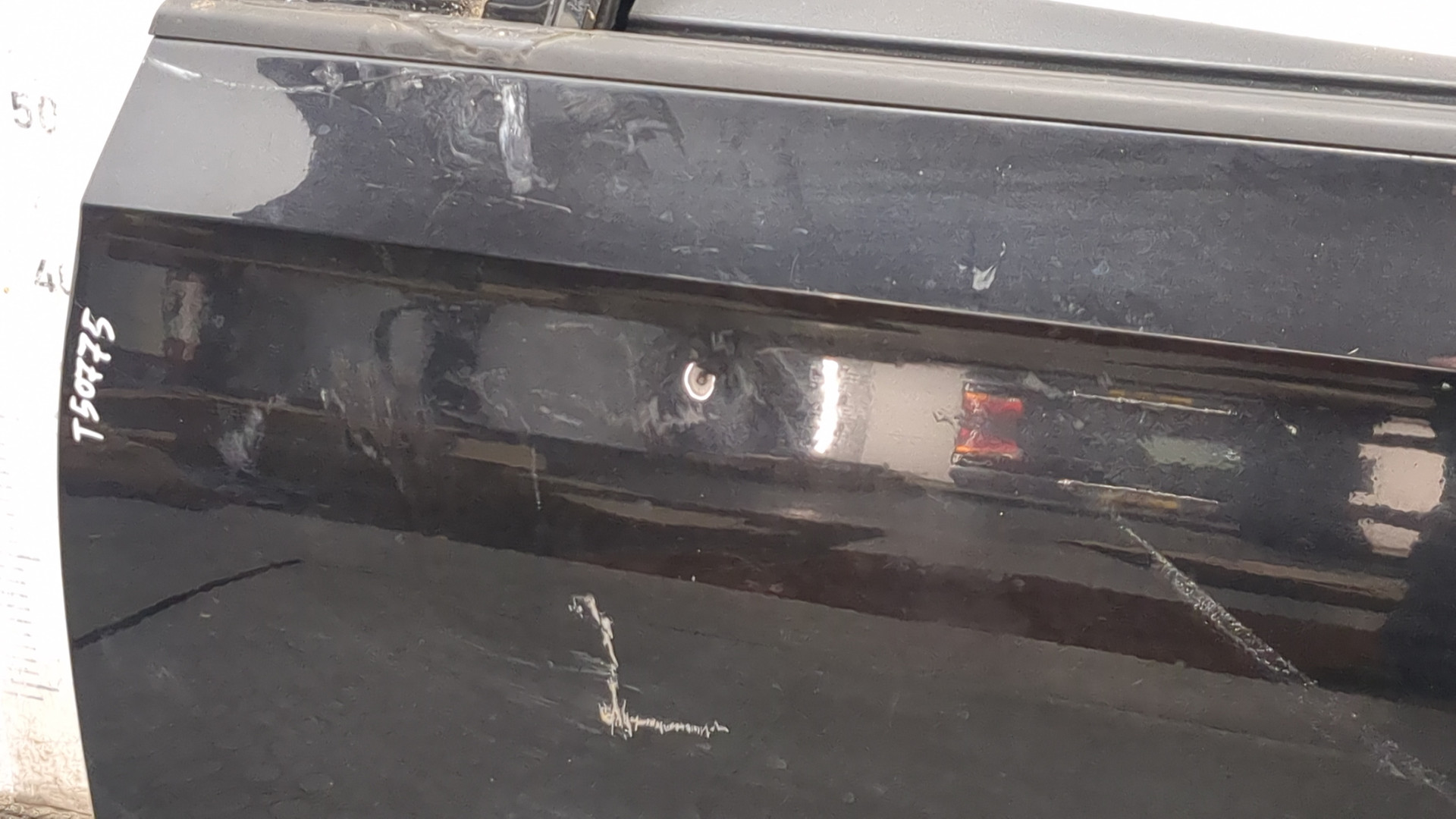 Дверь передняя левая