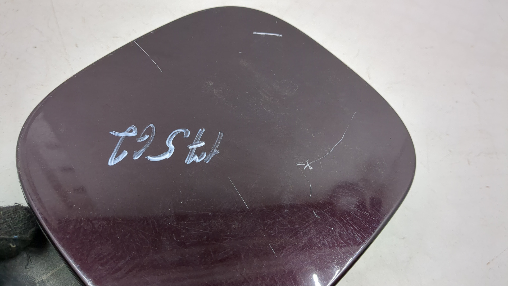 Лючок бензобака