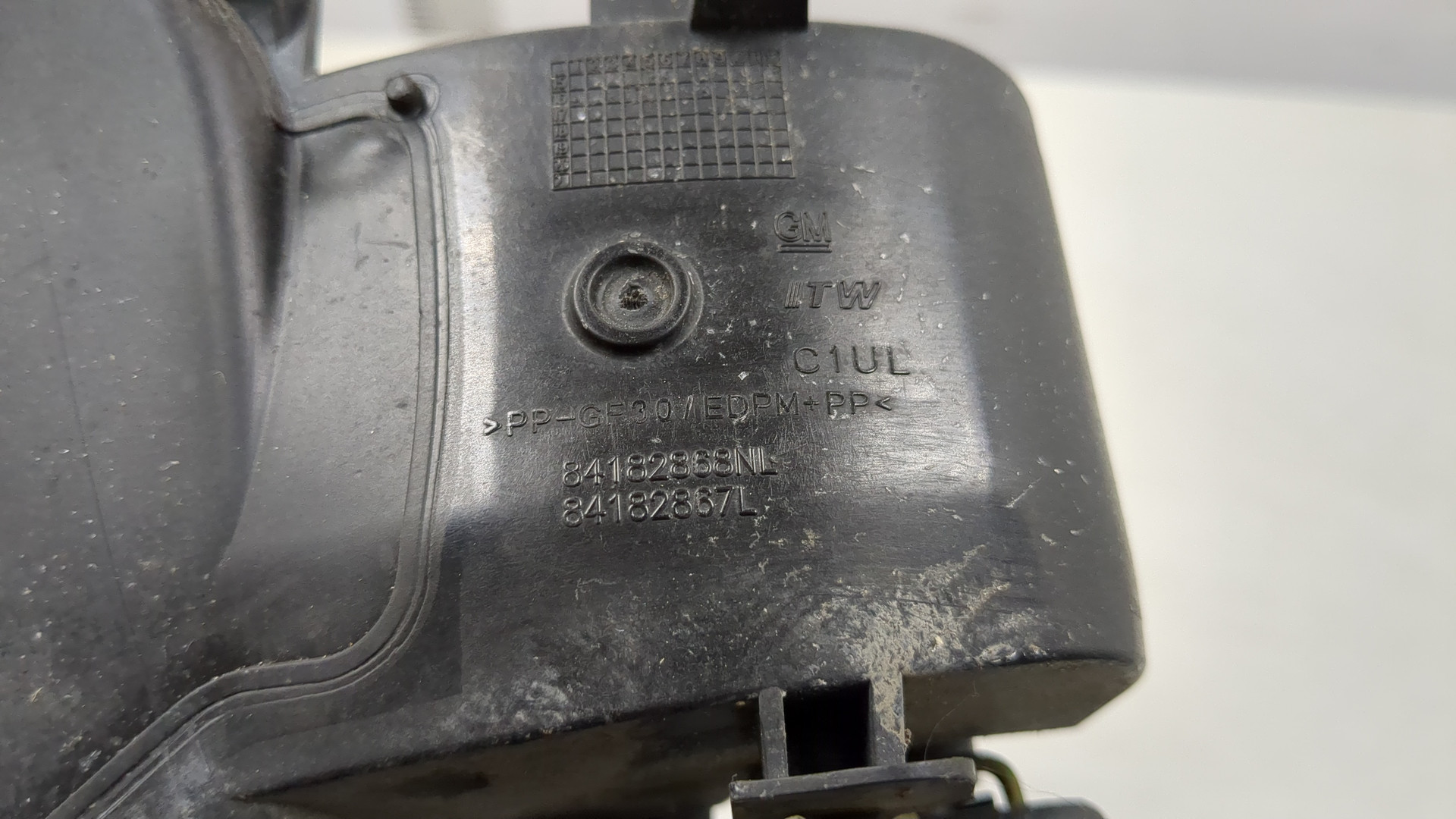 Лючок бензобака