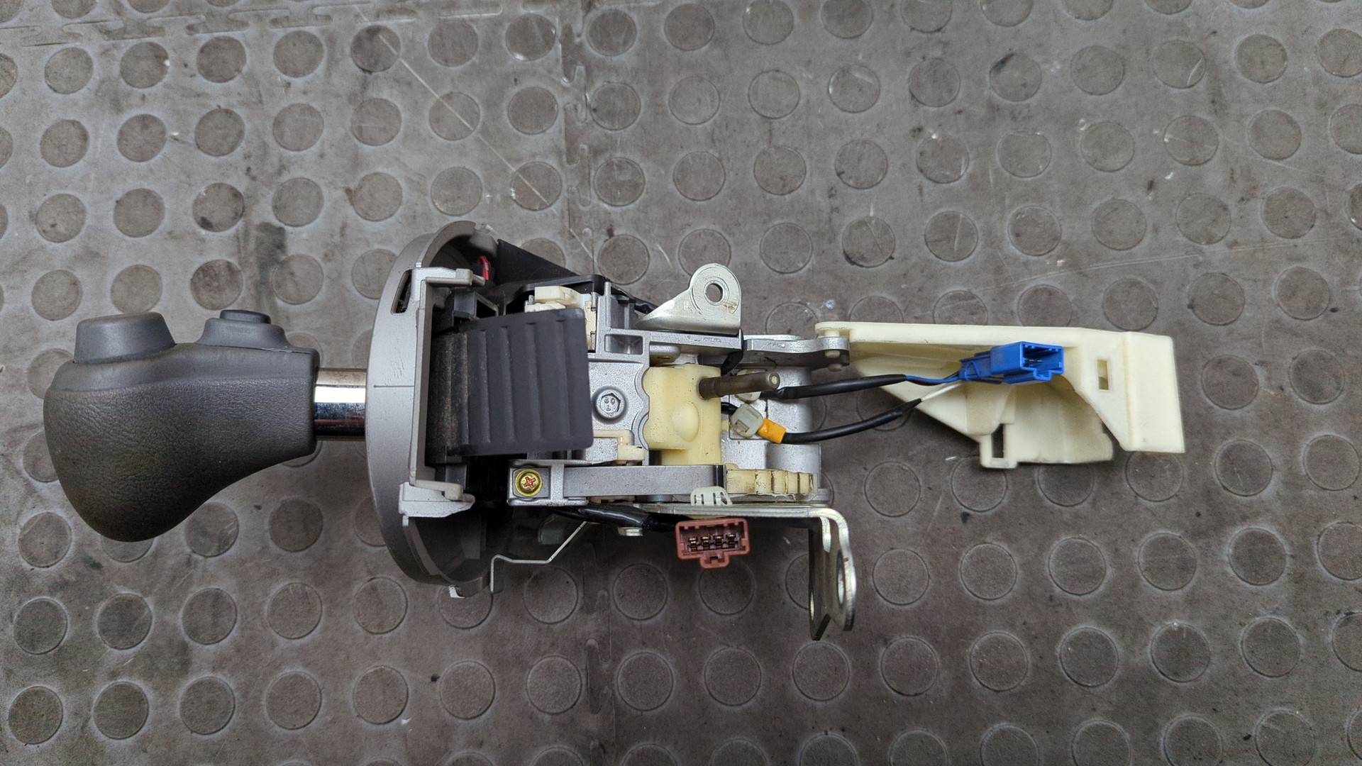 Кулиса МКПП / АКПП