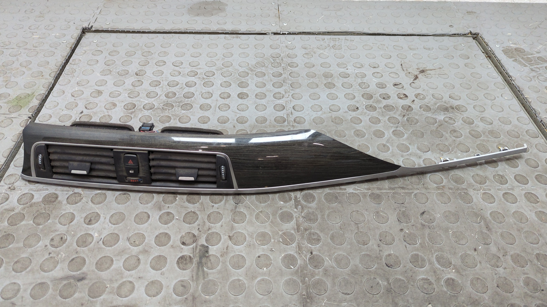 Дефлектор воздушный