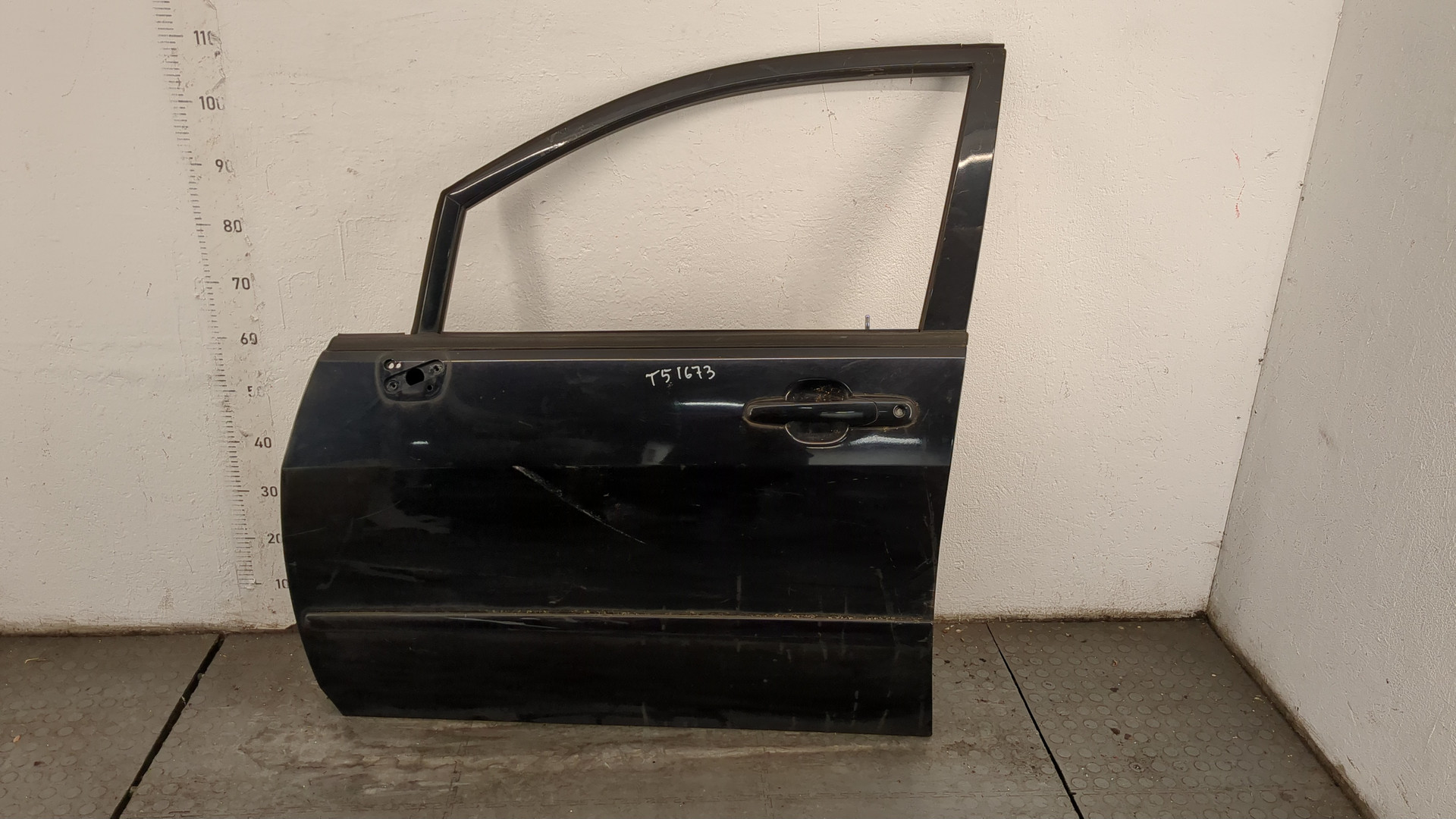 Дверь передняя левая