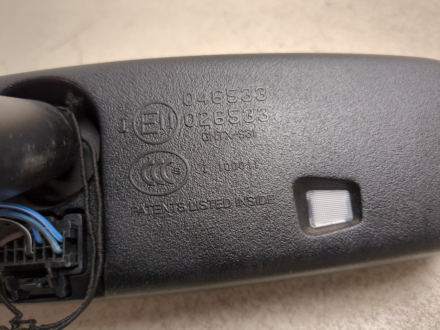 Зеркало заднего вида