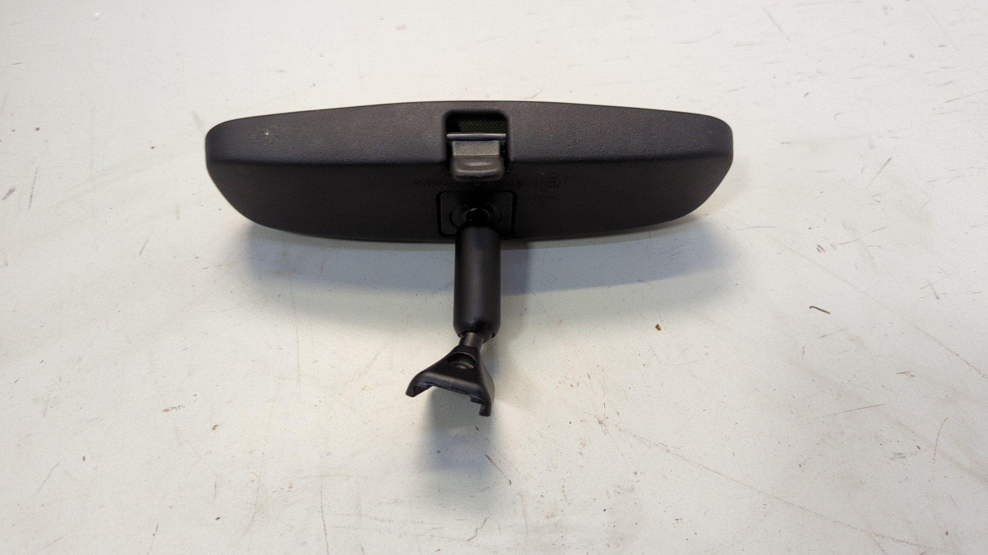 Зеркало заднего вида