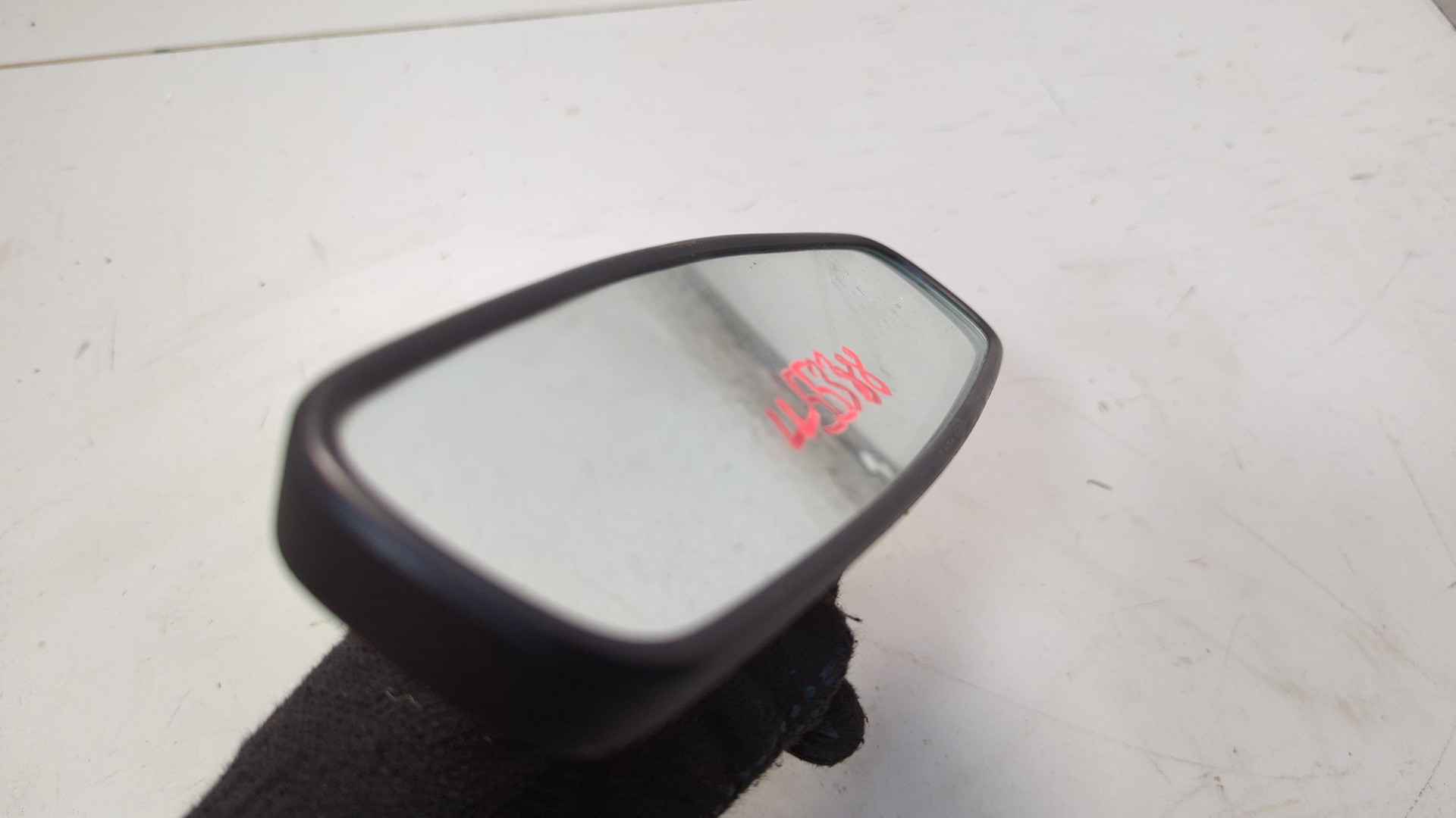 Зеркало заднего вида