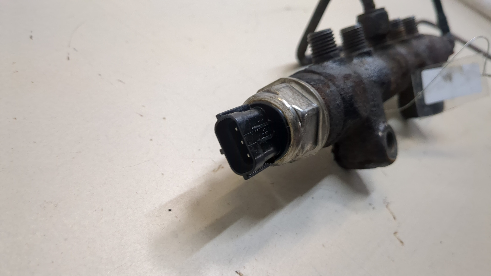 Рейка топливная (рампа)