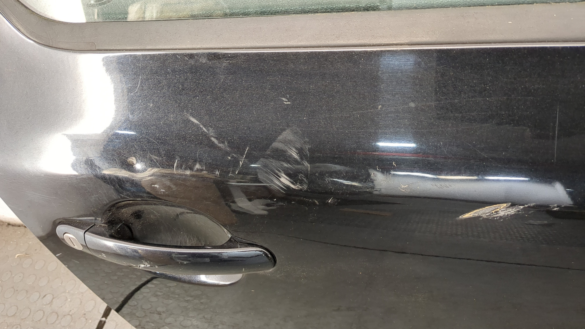 Дверь передняя правая