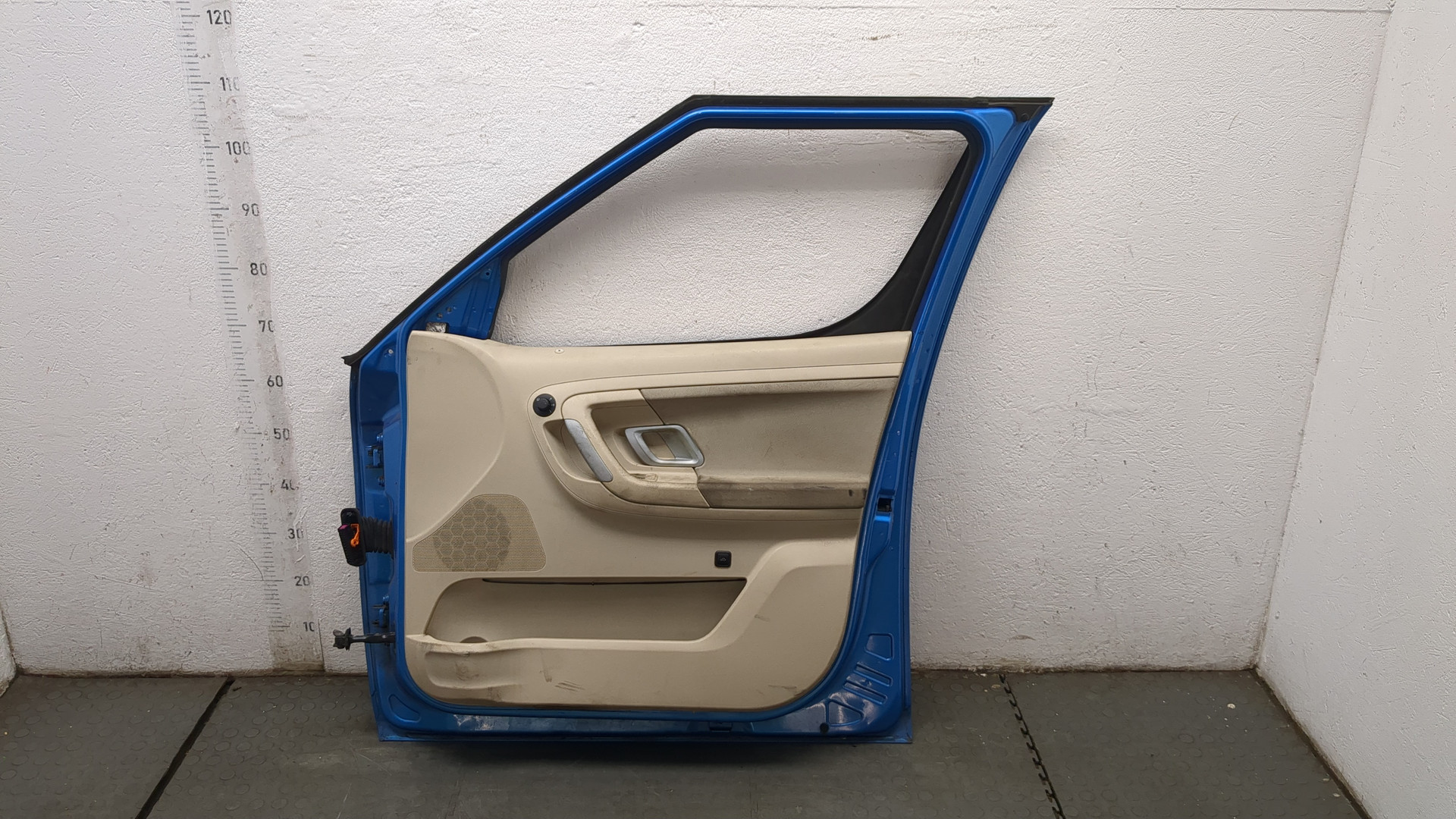 Дверь передняя правая