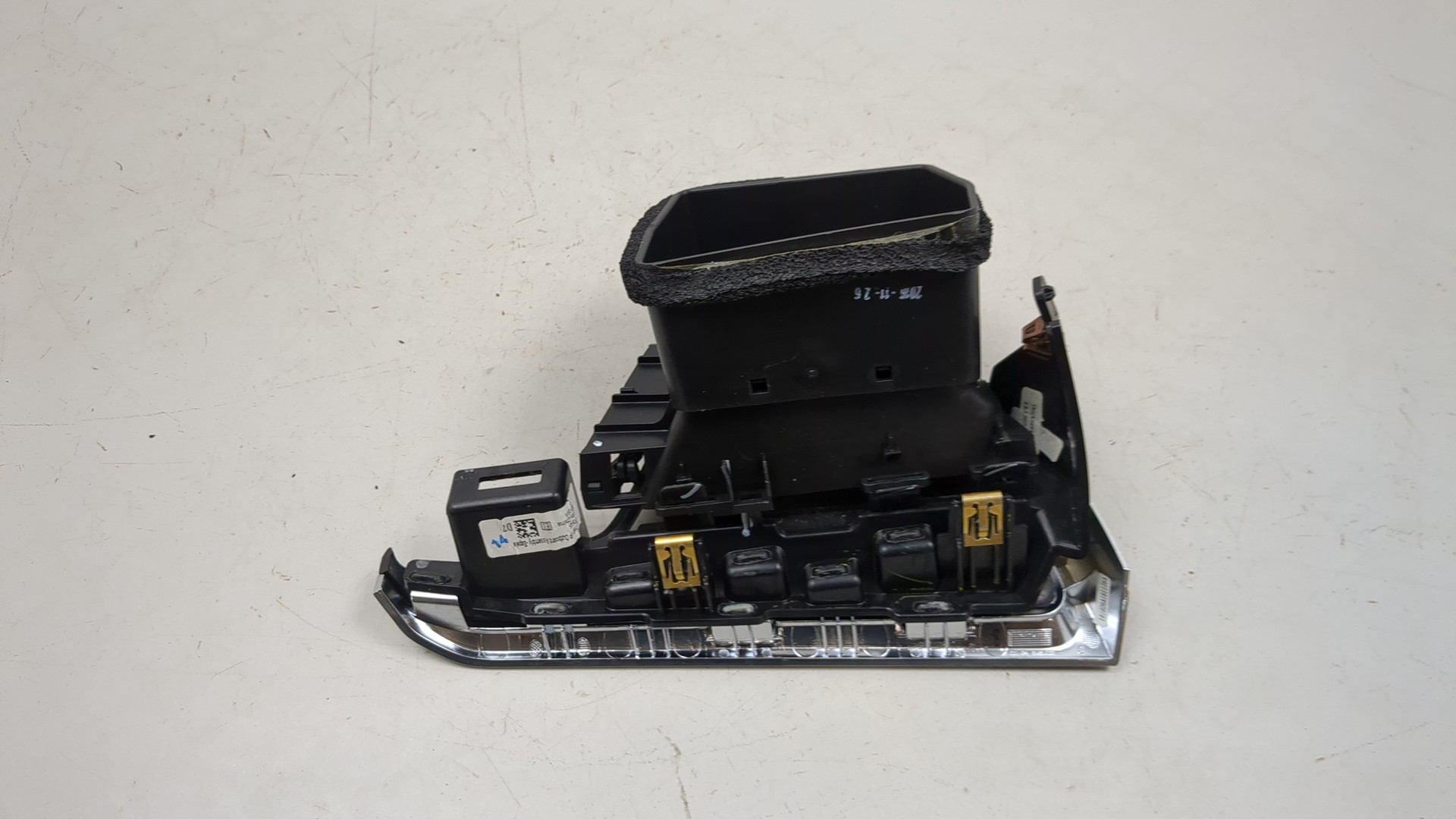 Дефлектор воздушный