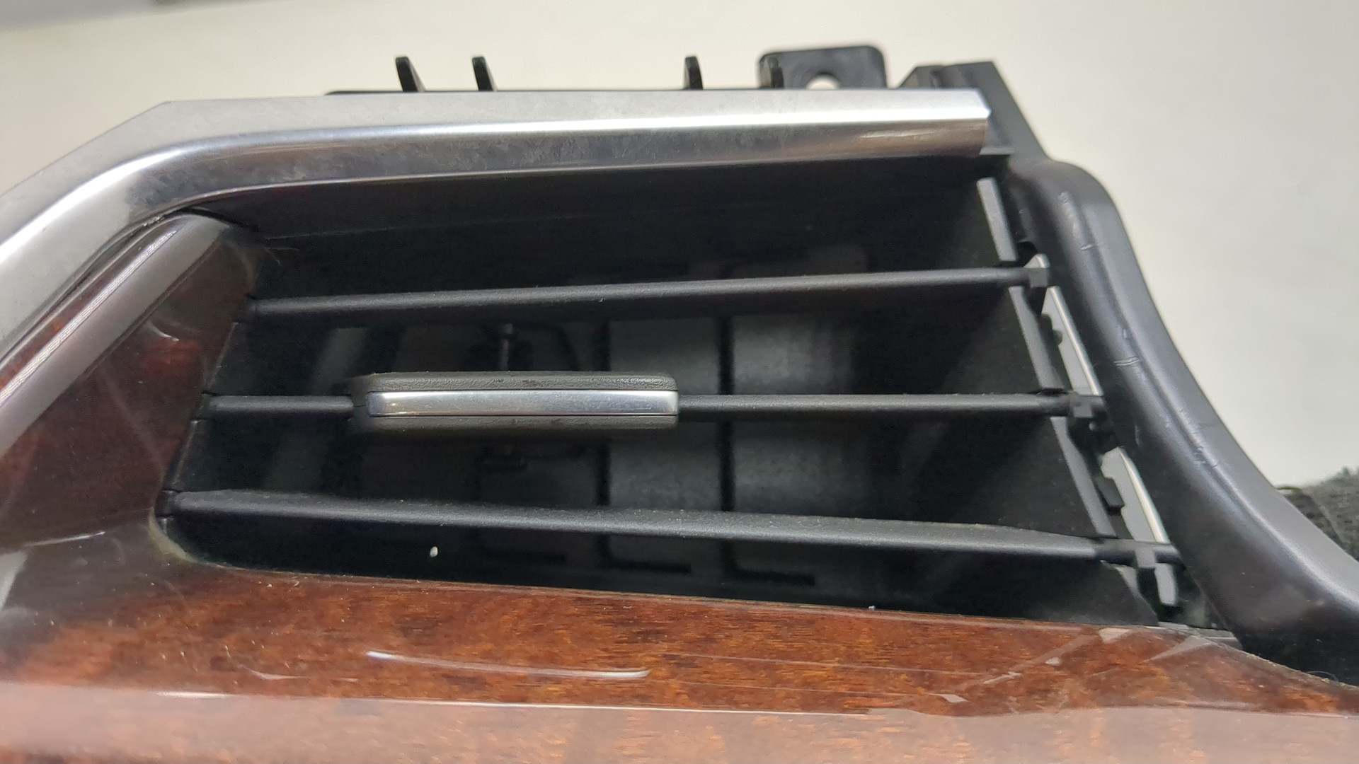 Дефлектор воздушный