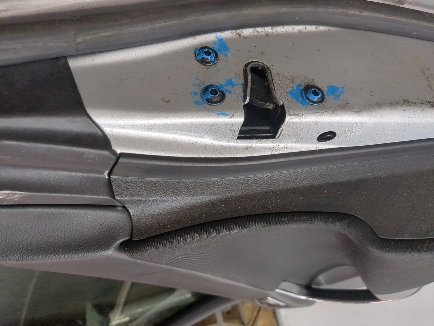 Дверь задняя правая