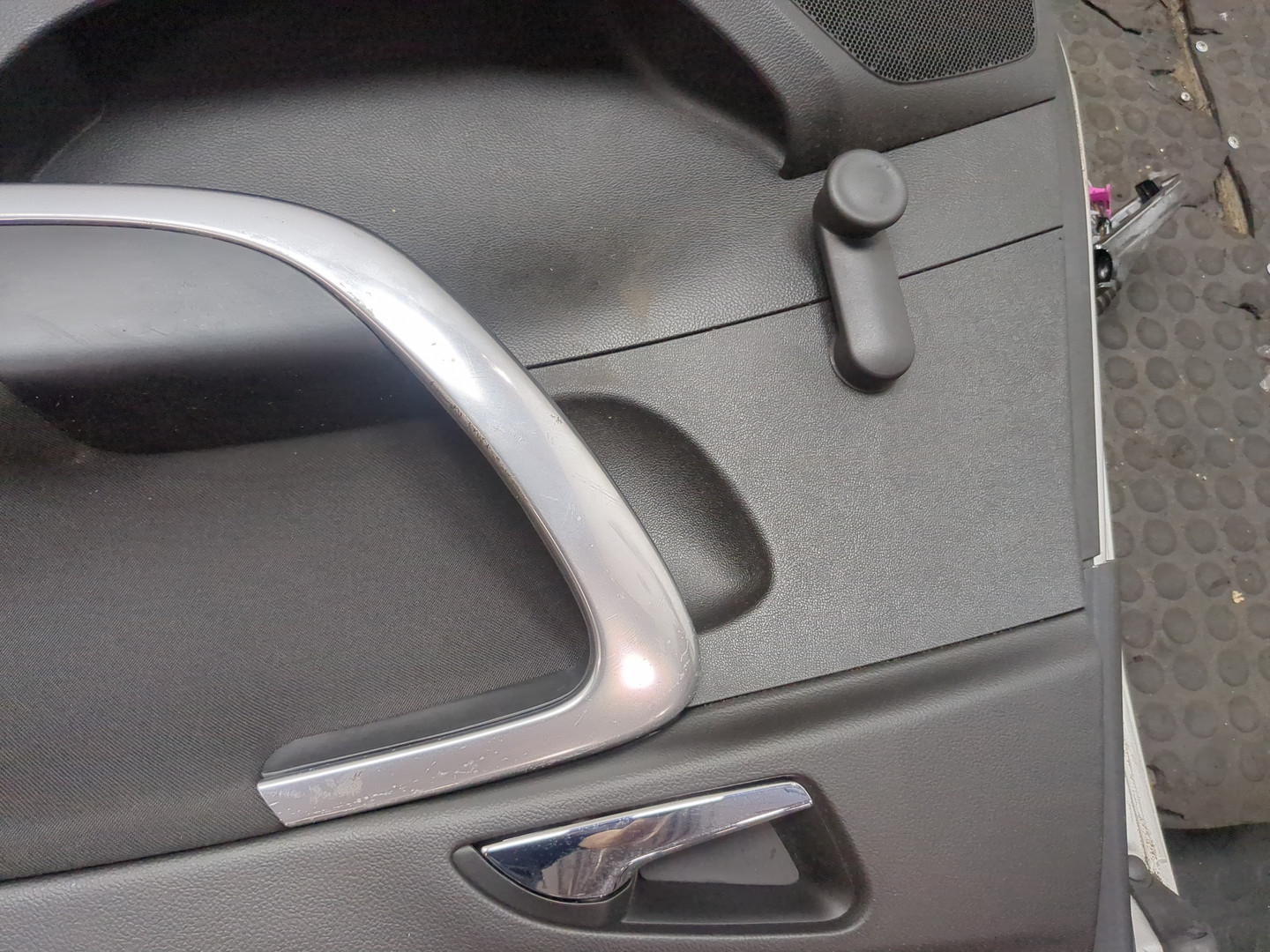 Дверь задняя правая