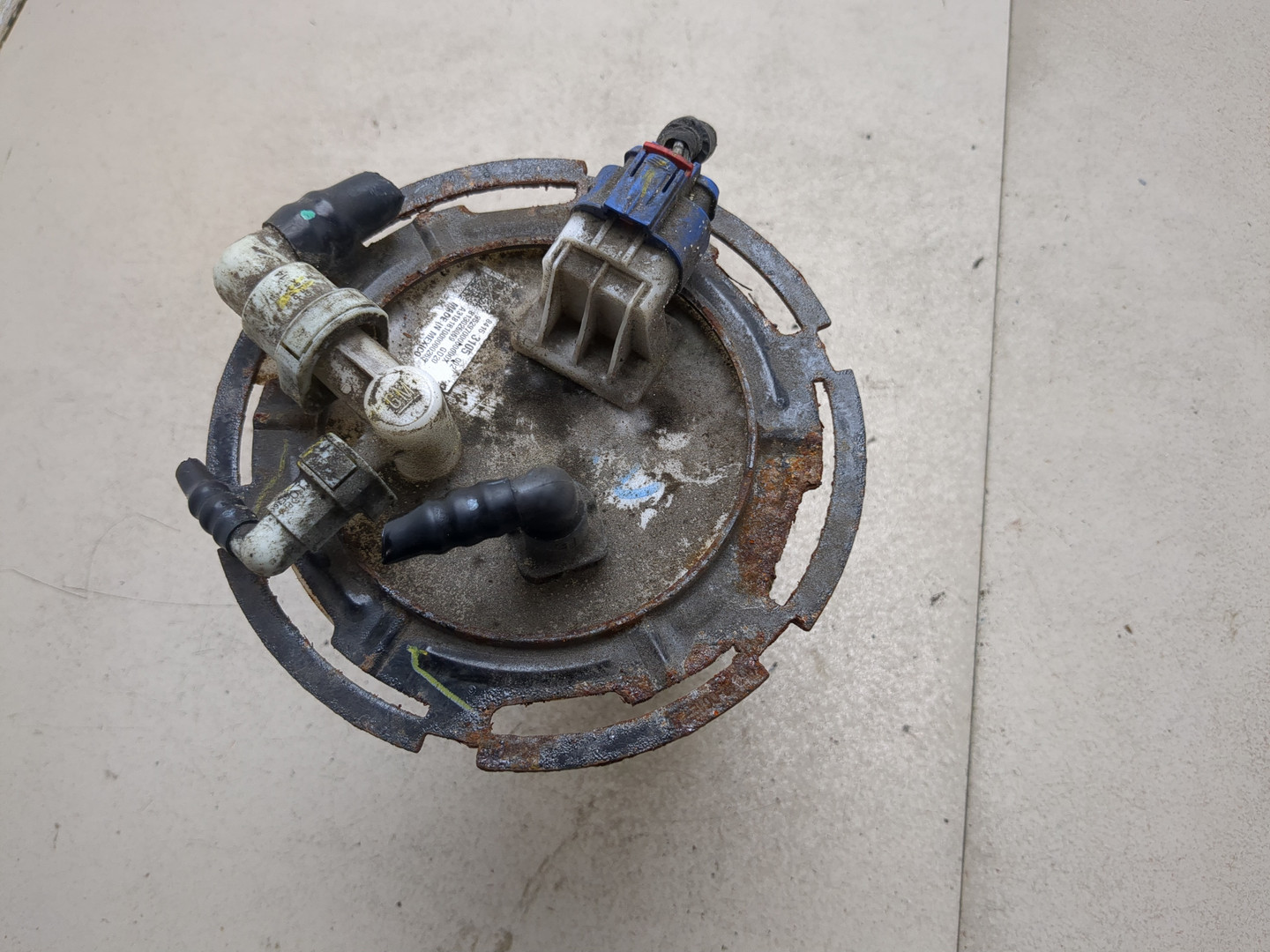 Насос топливный электрический