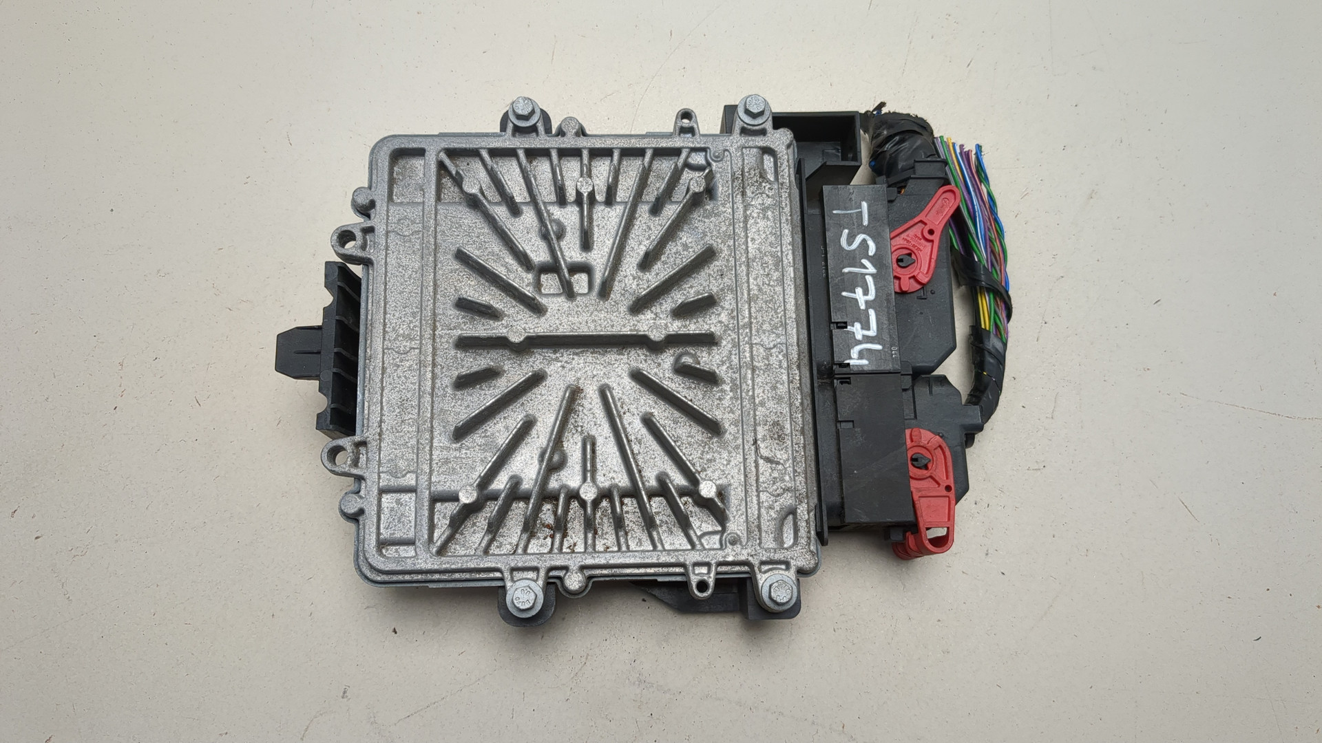 Блок управления двигателем