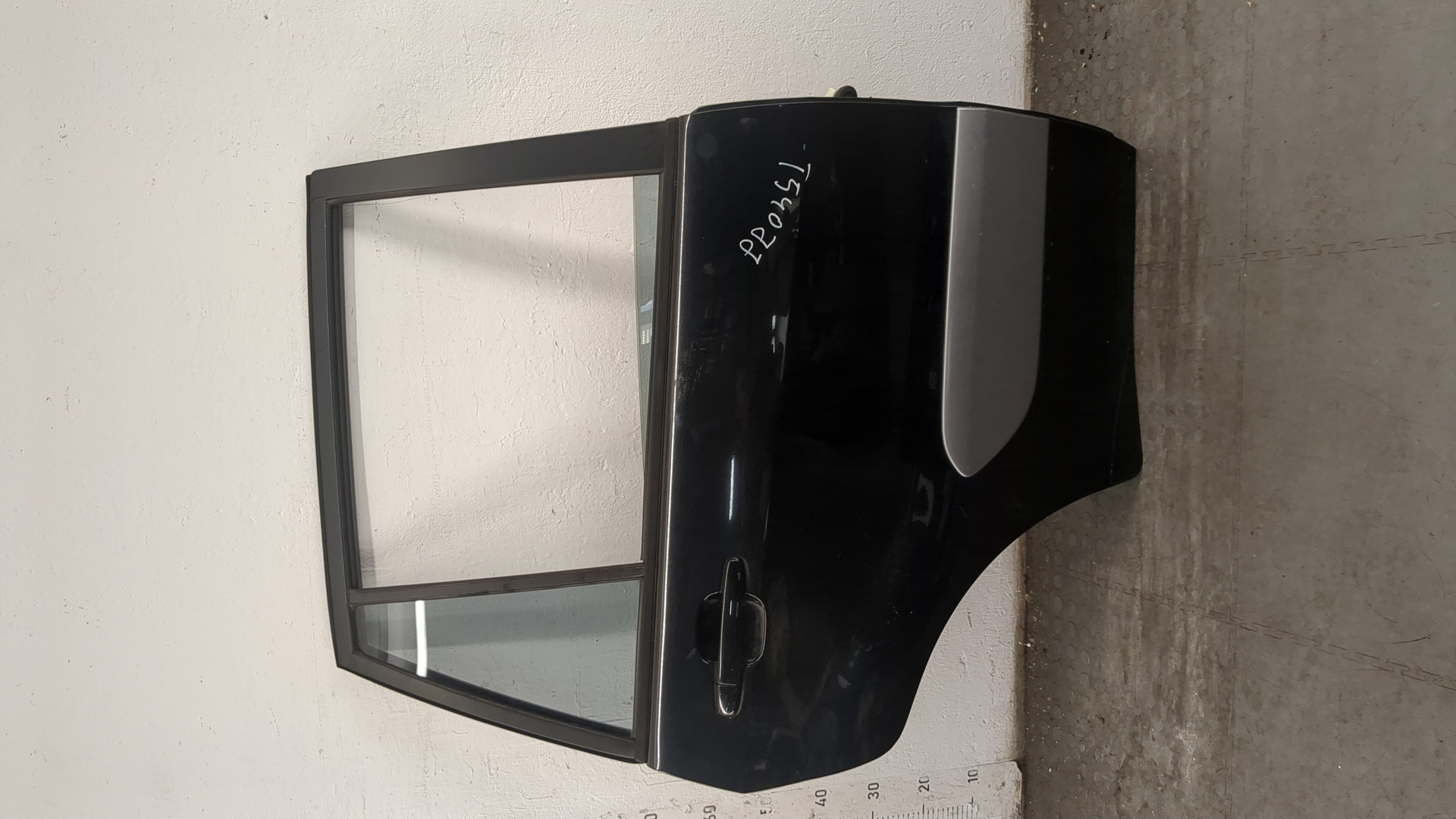 Дверь задняя правая