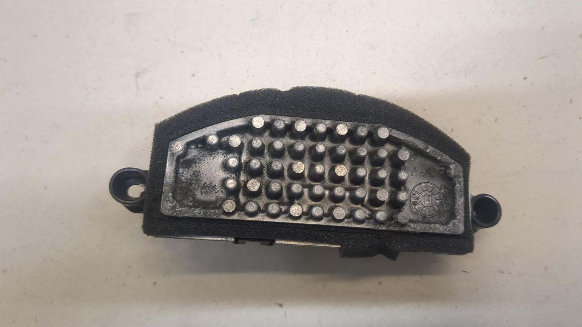 Резистор отопителя