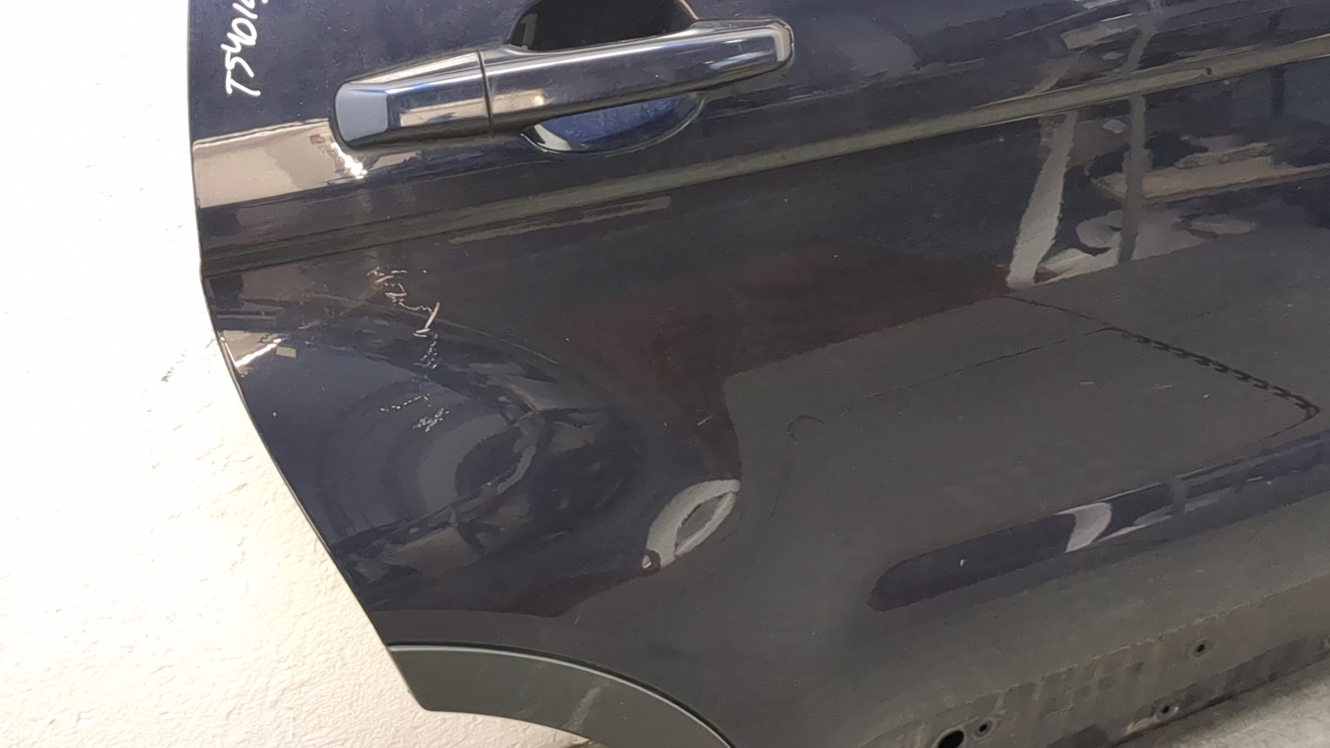 Дверь задняя правая