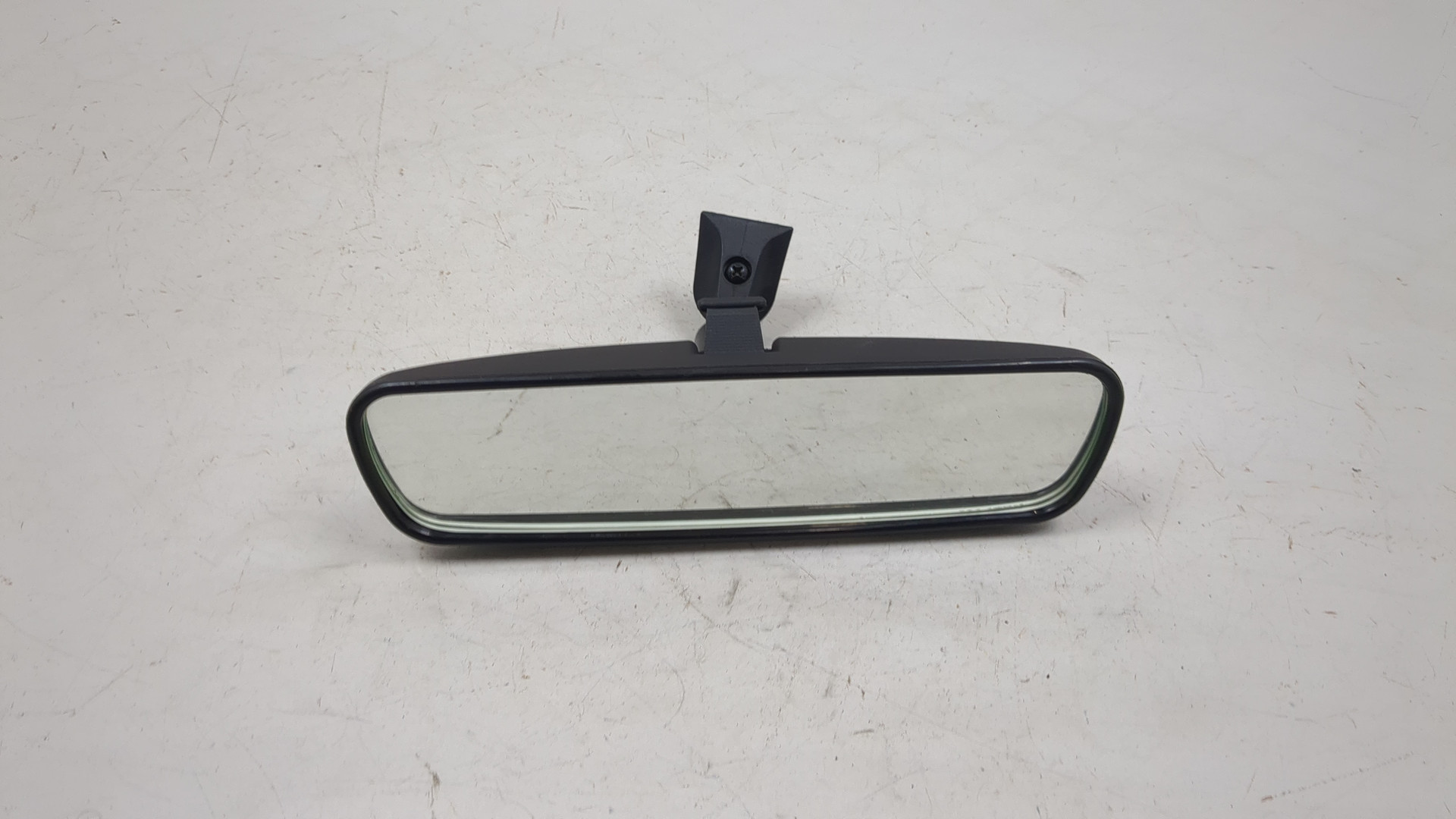 Зеркало заднего вида