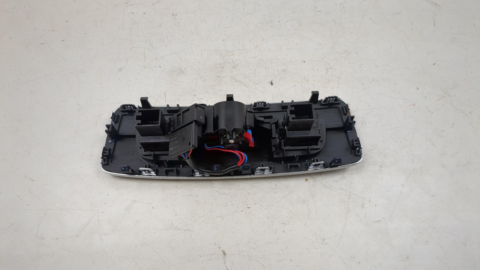 Кнопка обогрева сидений