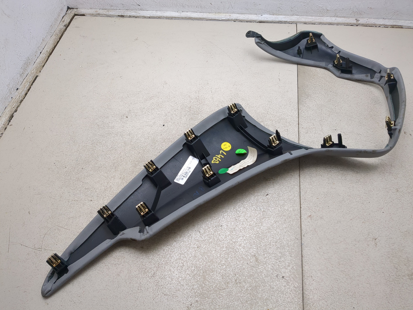 Обшивка стойки