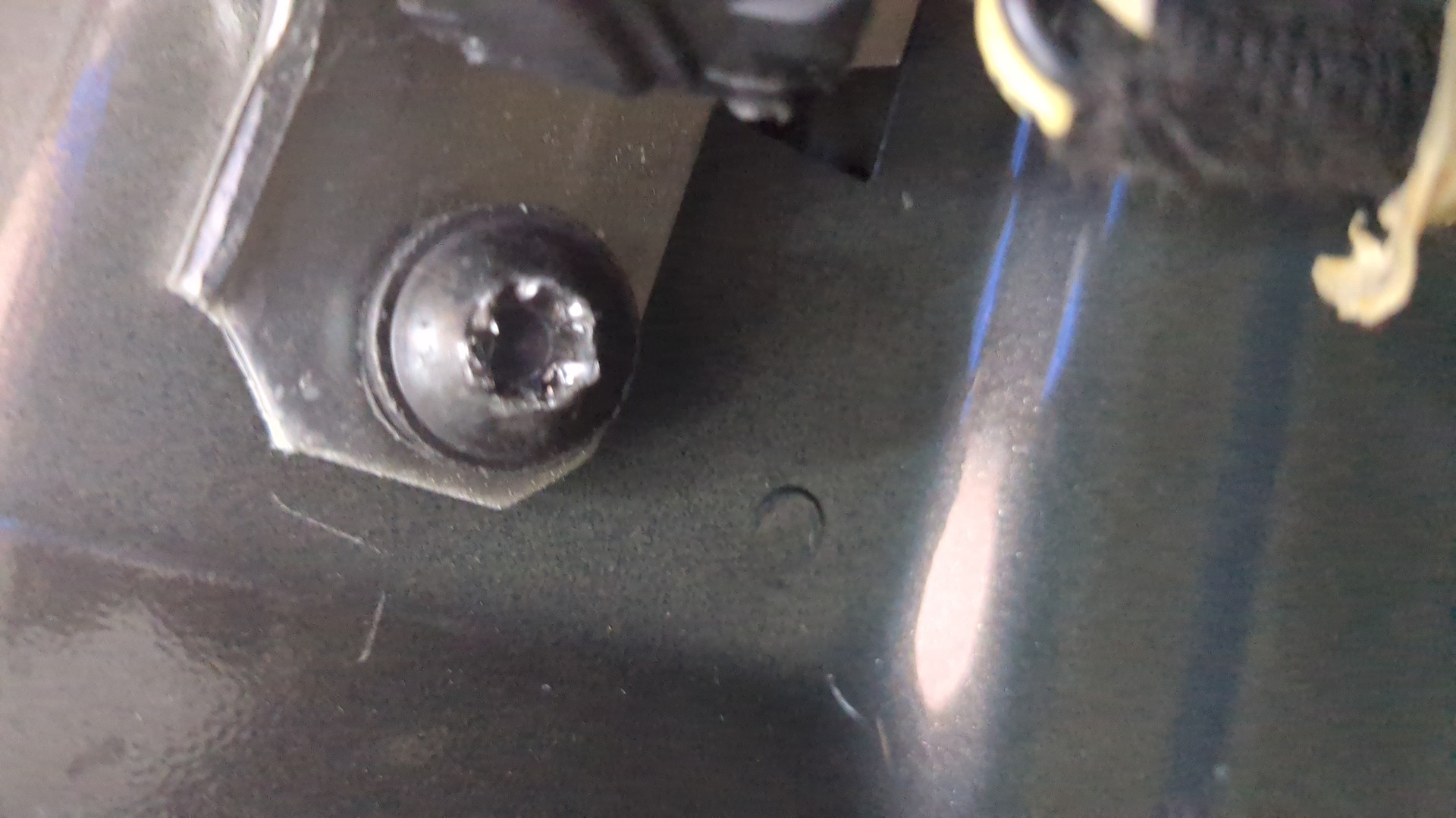 Дверь багажника