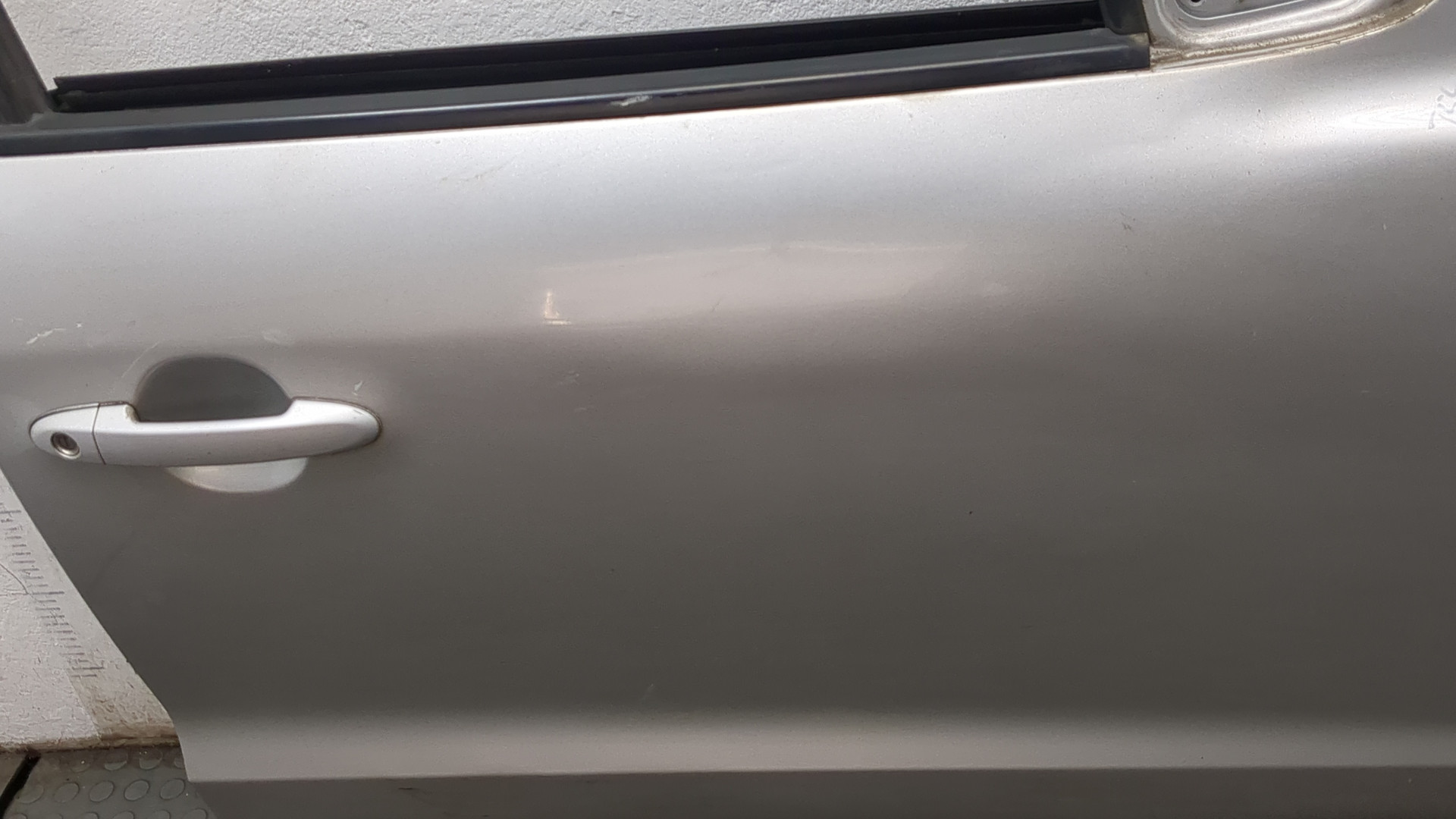 Дверь передняя правая