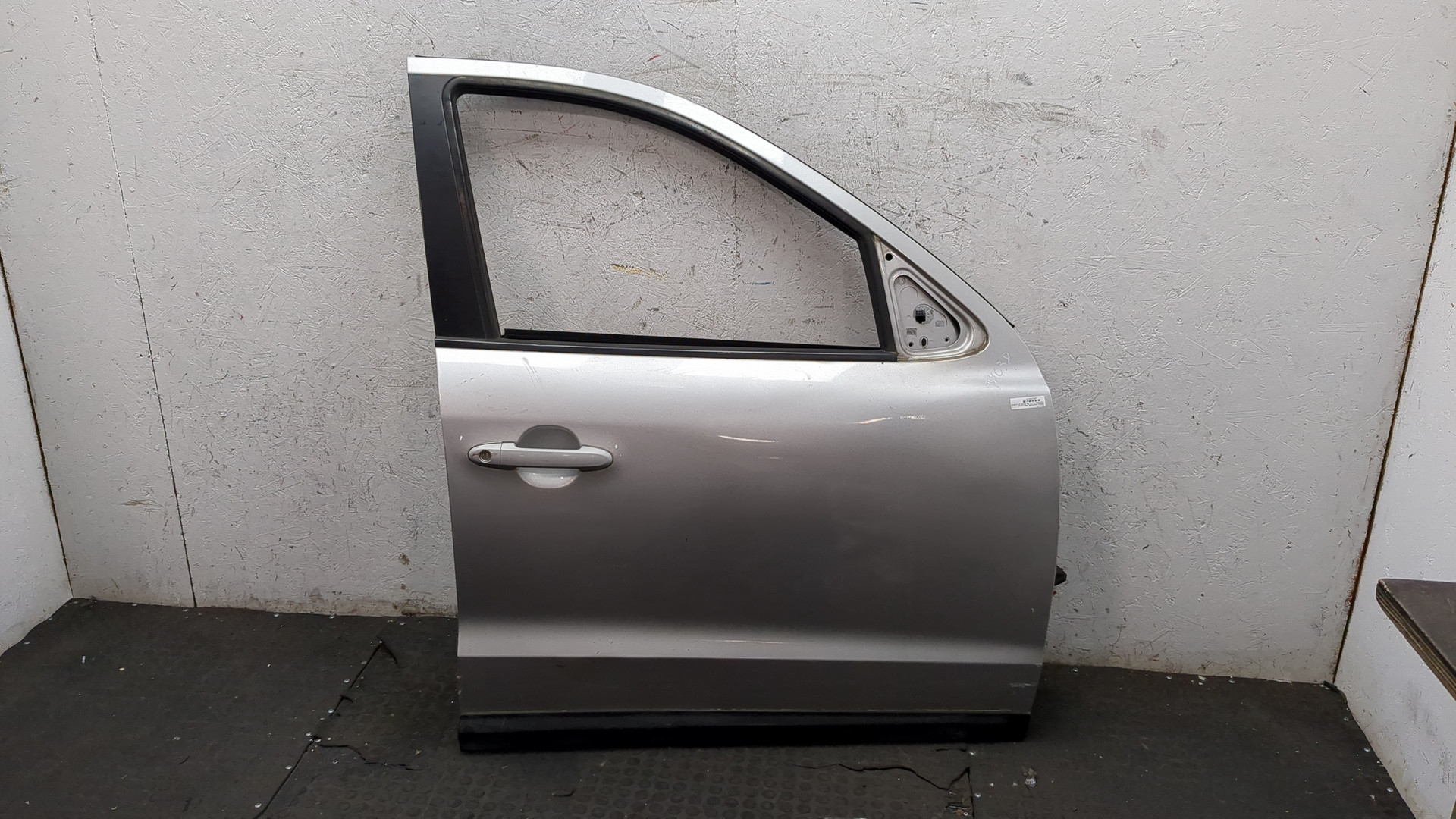 Дверь передняя правая
