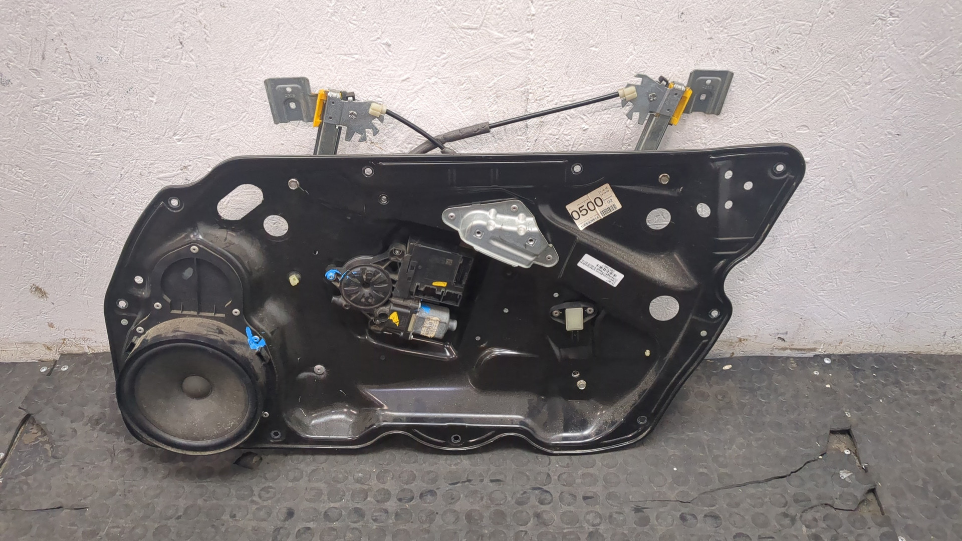 Стеклоподъемник электр. передний правый