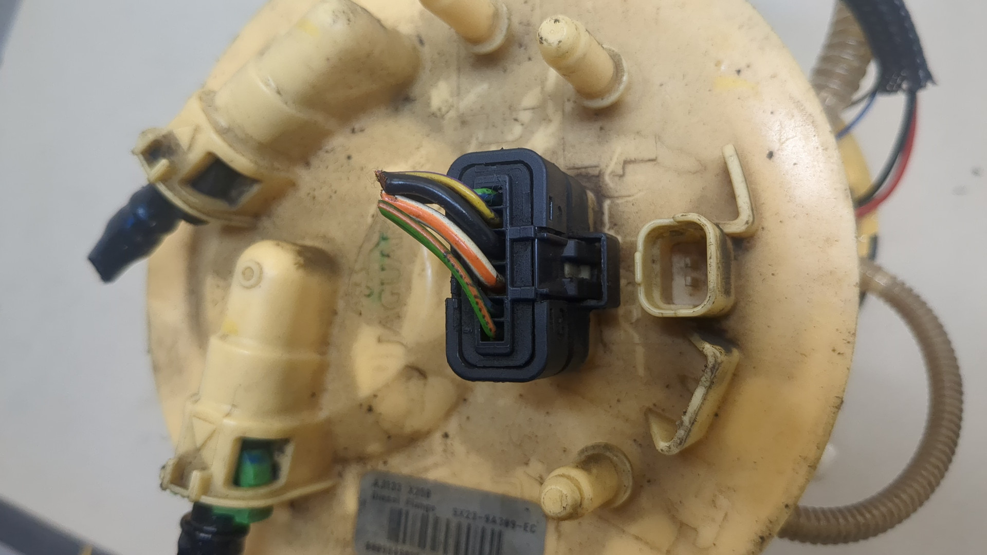 Насос топливный электрический