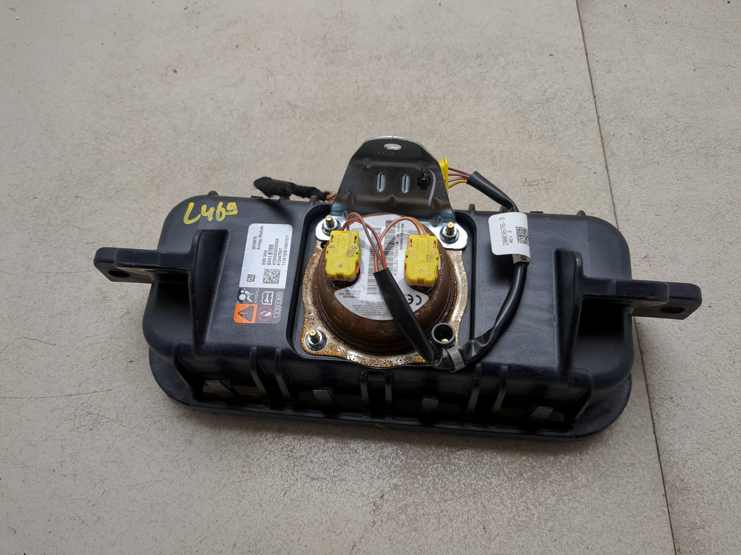 Подушка безопасности пассажирская (в торпедо)