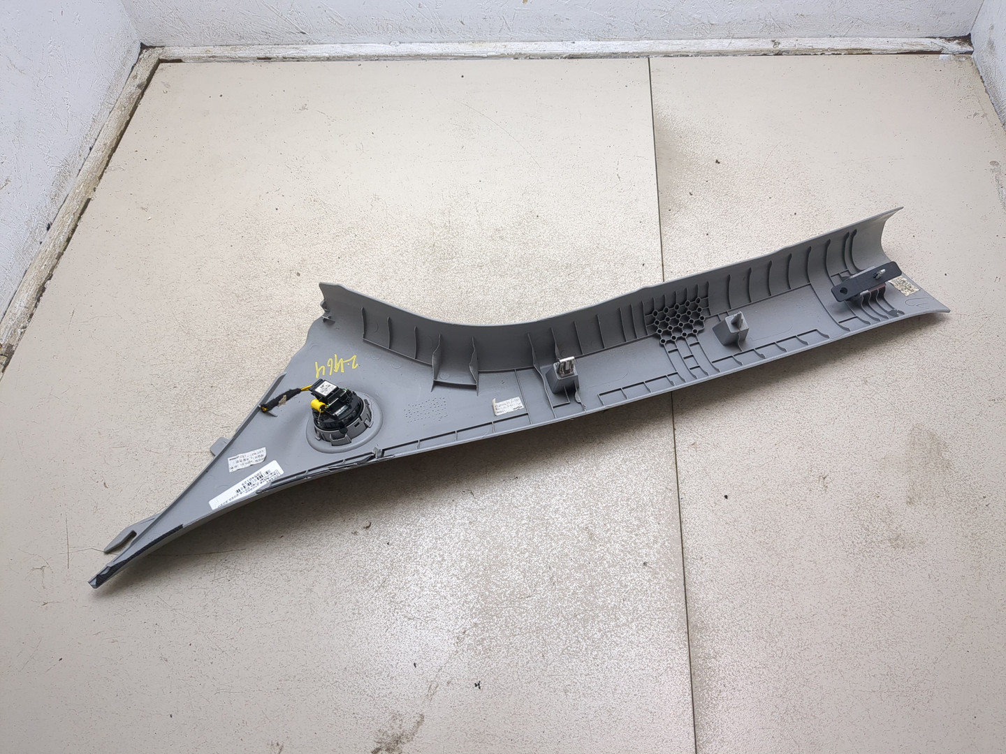 Обшивка стойки