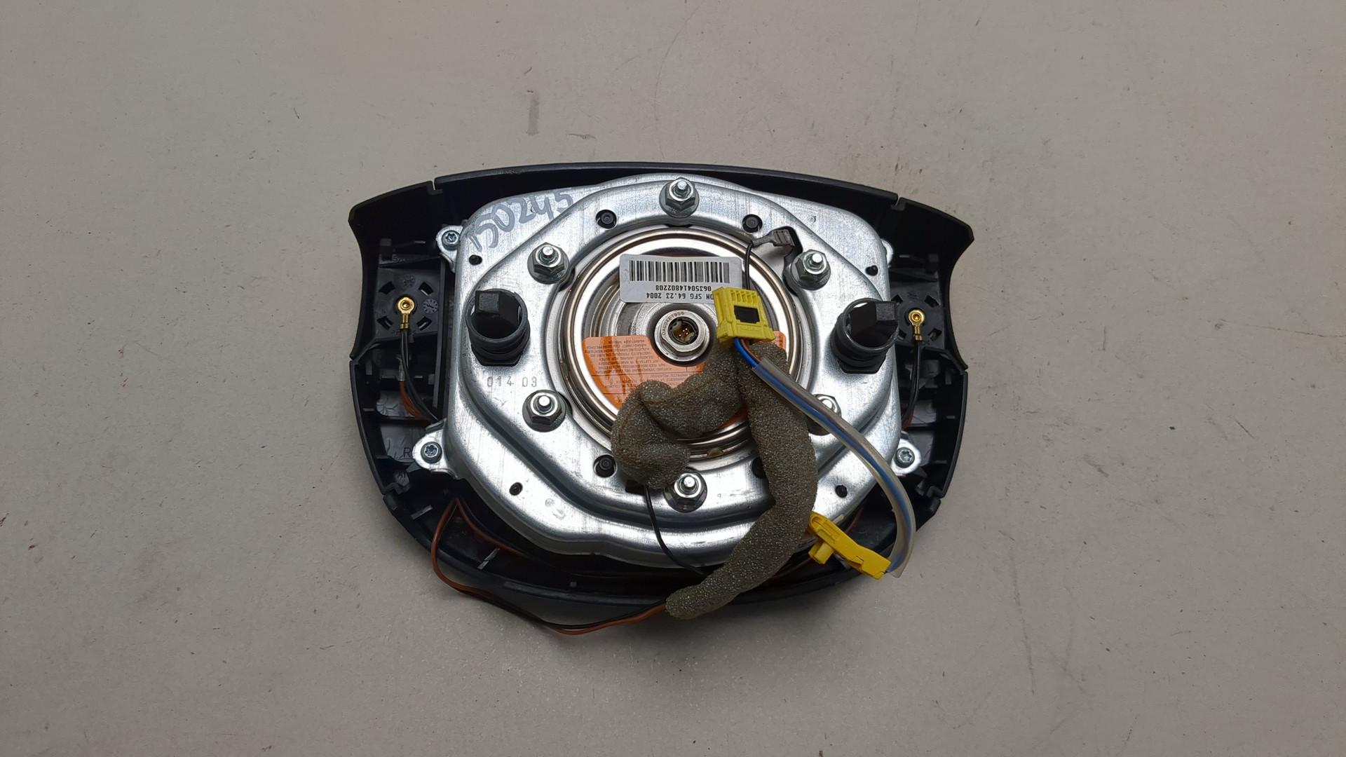 Подушка безопасности в рулевое колесо