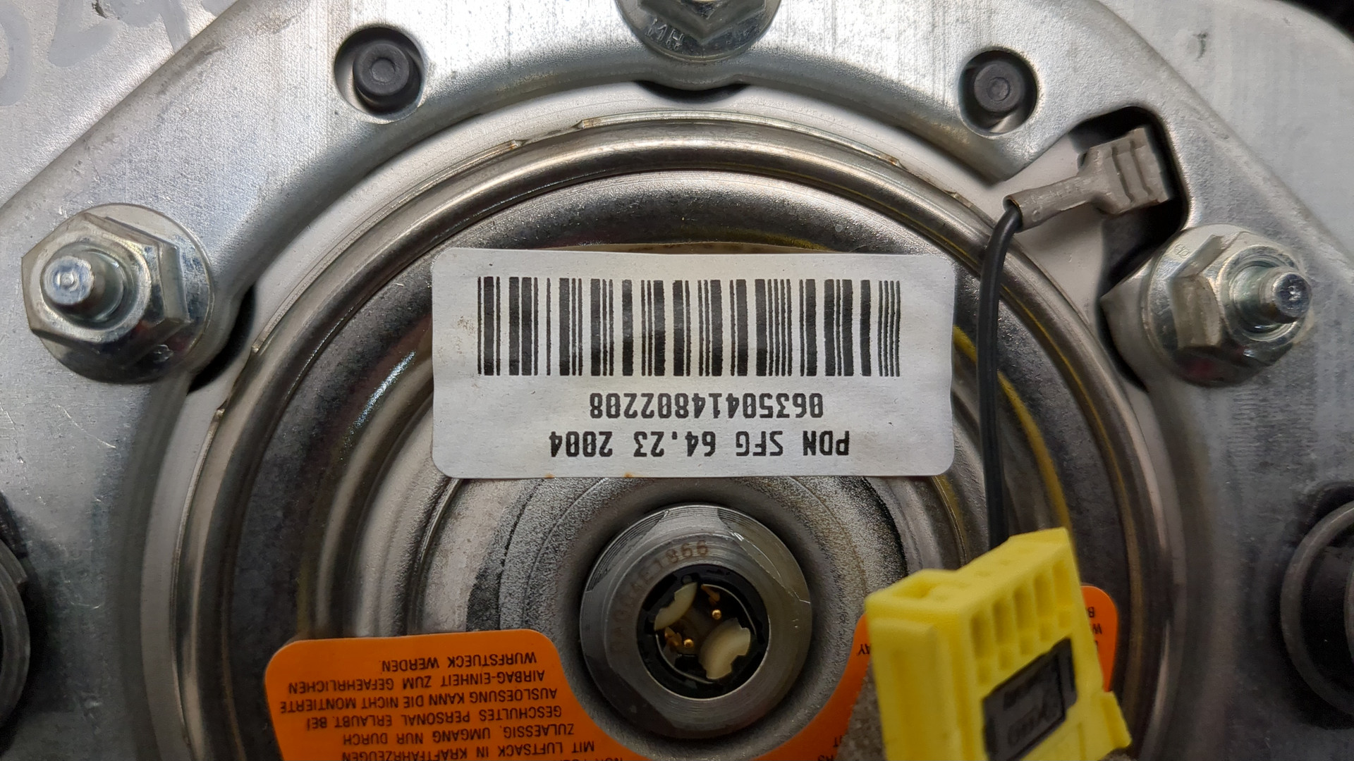 Подушка безопасности в рулевое колесо