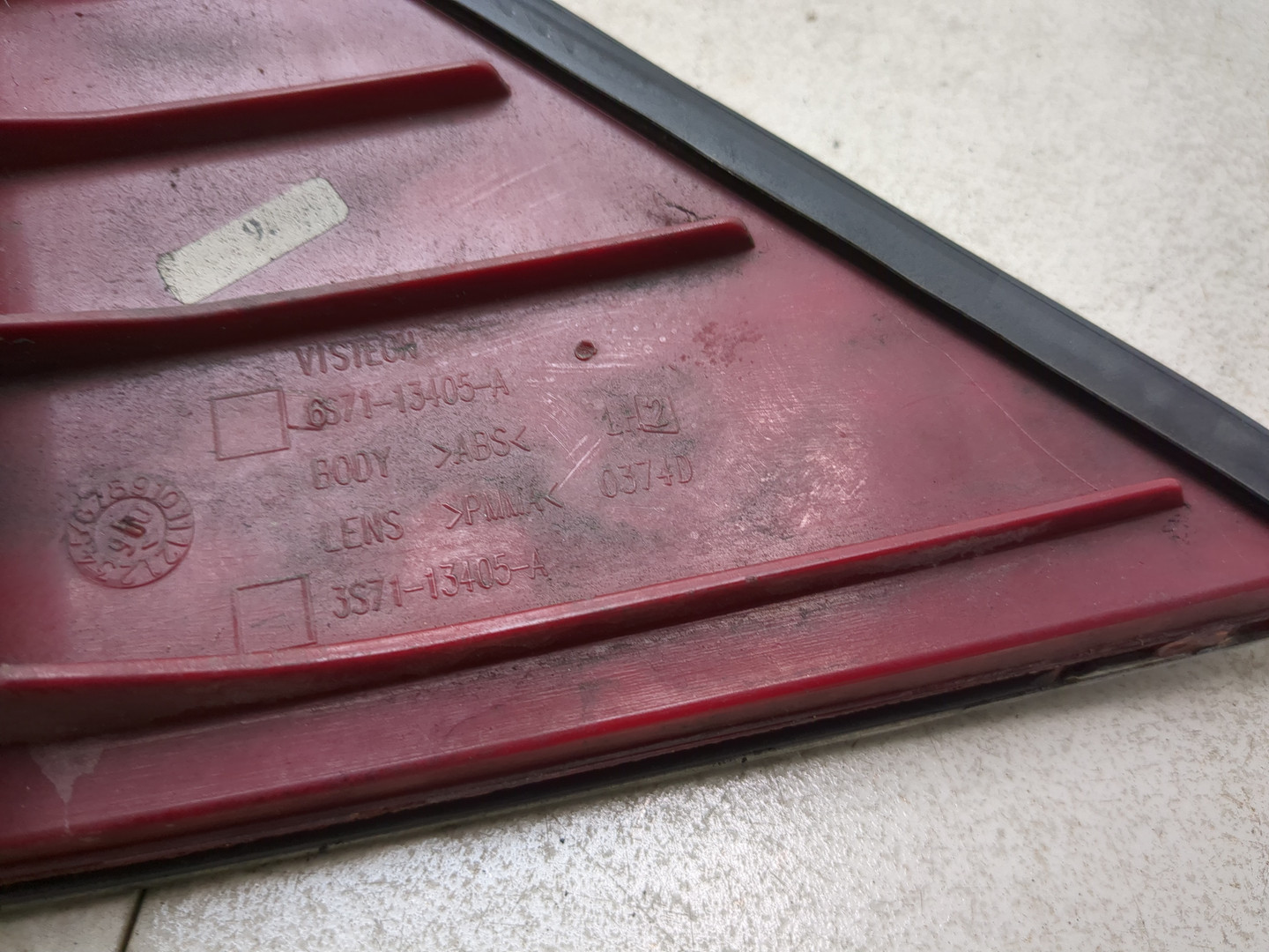 Фонарь задний левый