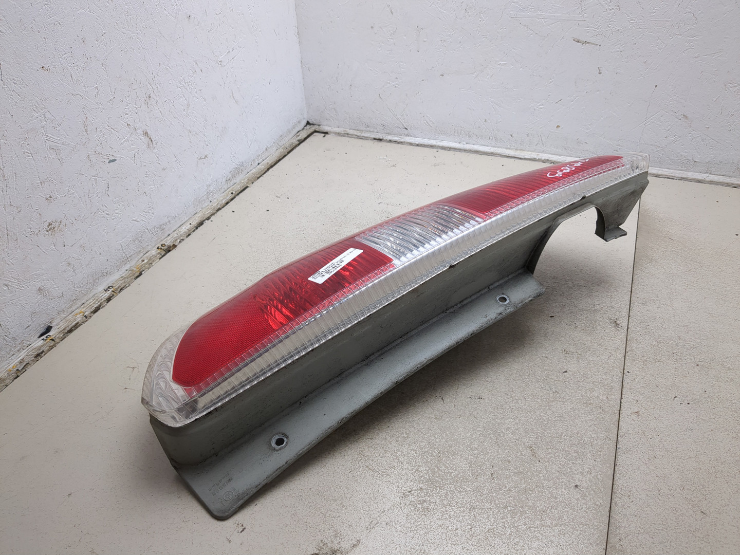 Фонарь задний левый