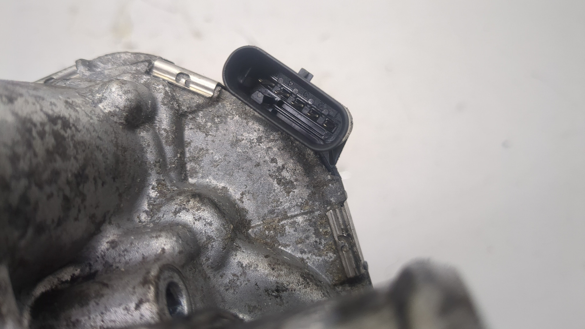 Заслонка дроссельная электрическая