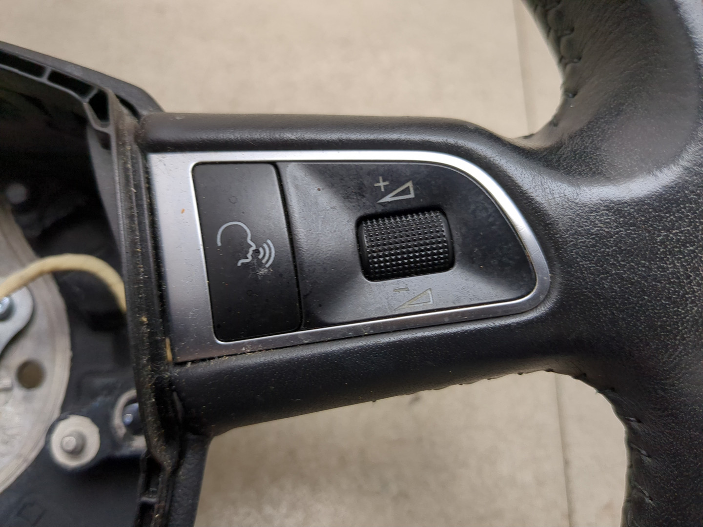 Рулевое колесо (руль)