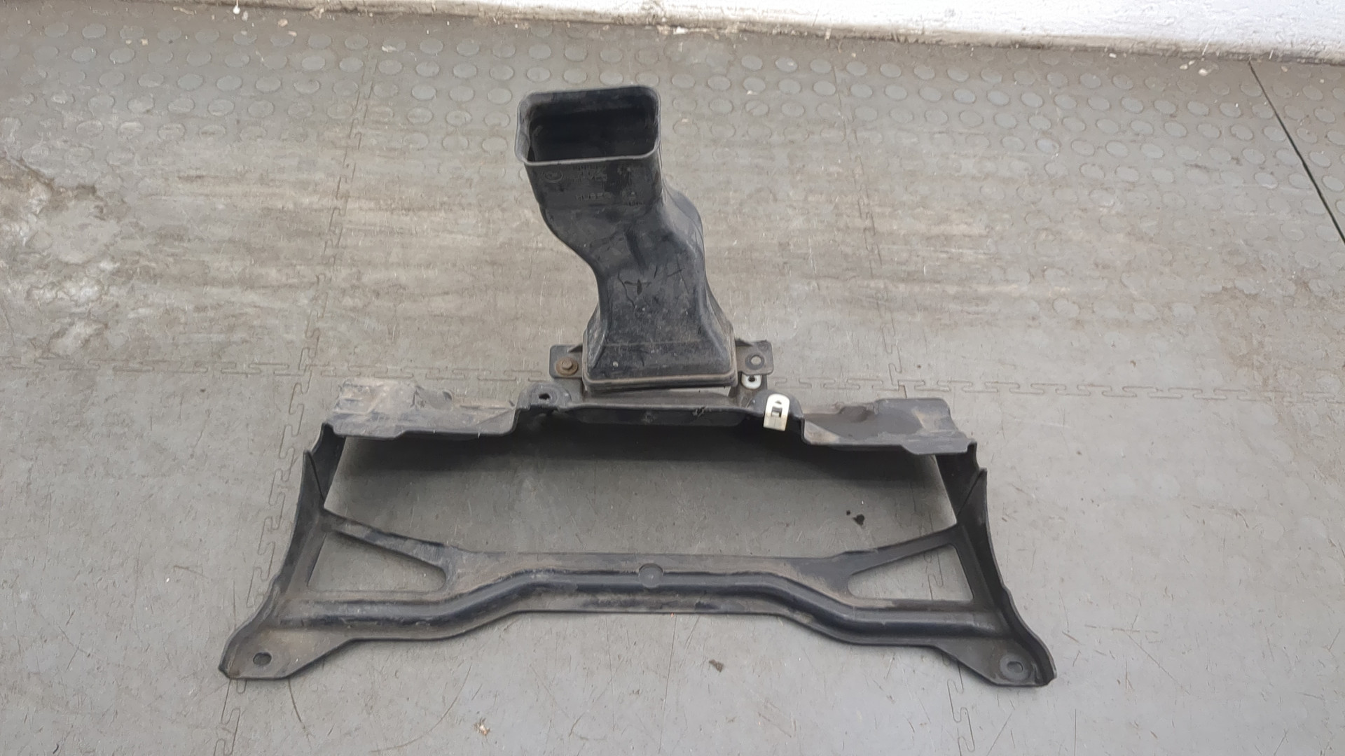 Воздухозаборник (внутри)