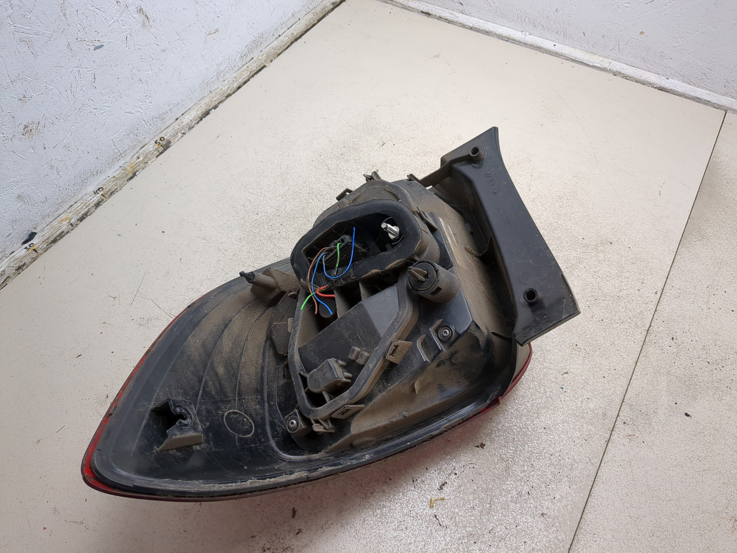 Фонарь задний левый