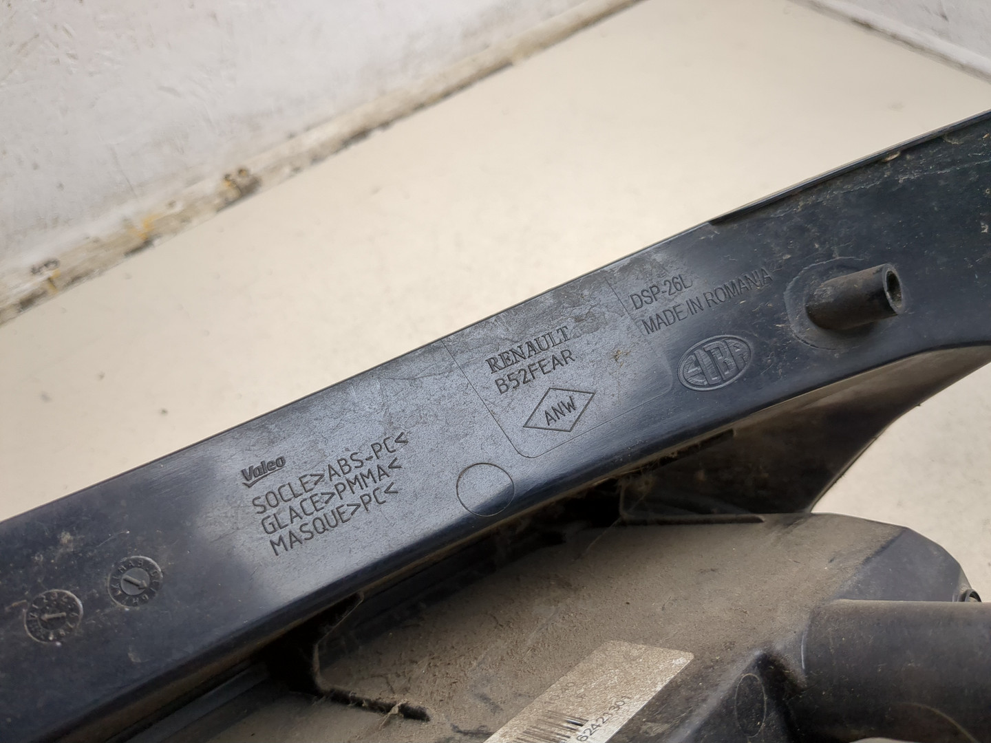 Фонарь задний левый