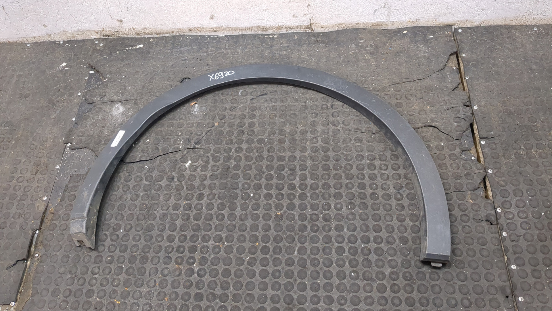 Молдинг заднего крыла правого