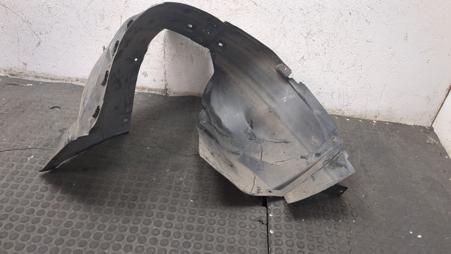 Локер передний правый