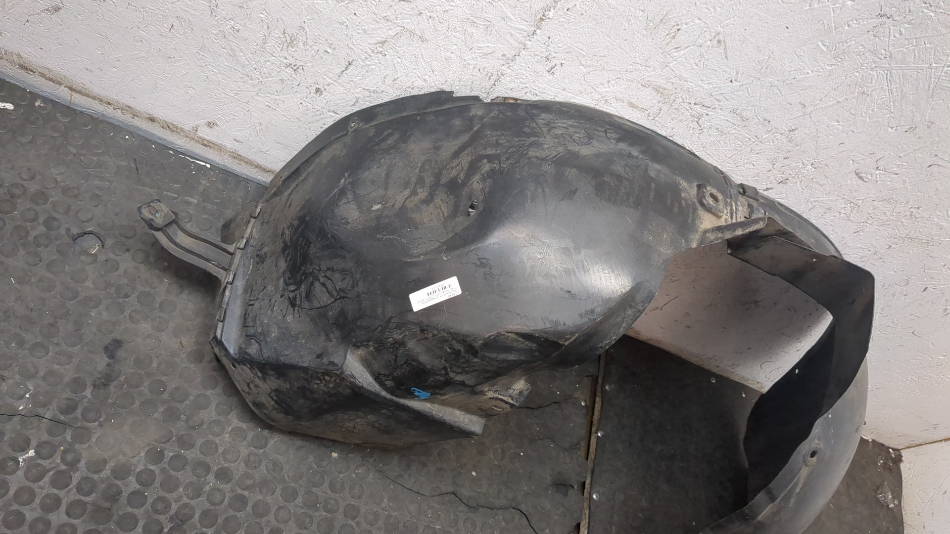 Локер передний правый