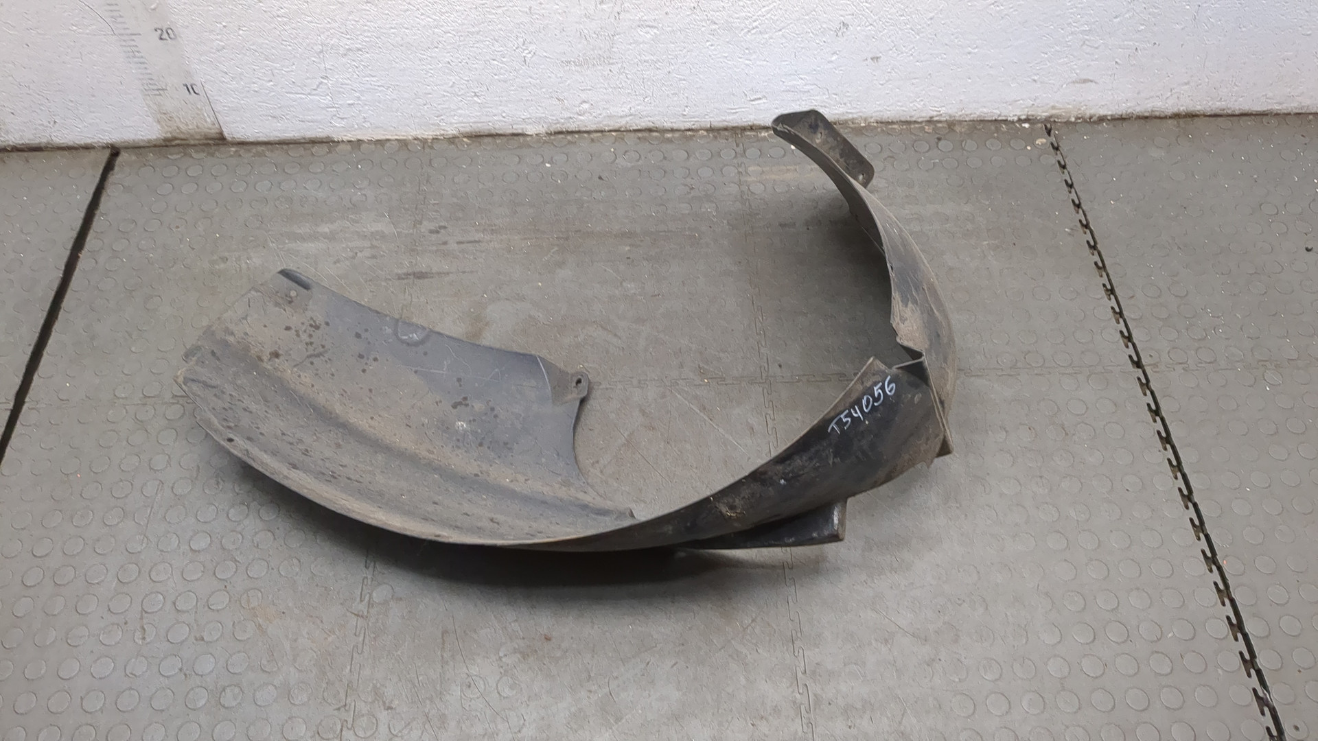 Локер передний левый