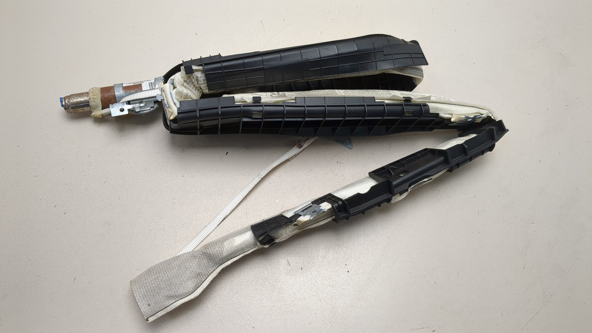 Подушка безопасности боковая (шторка)