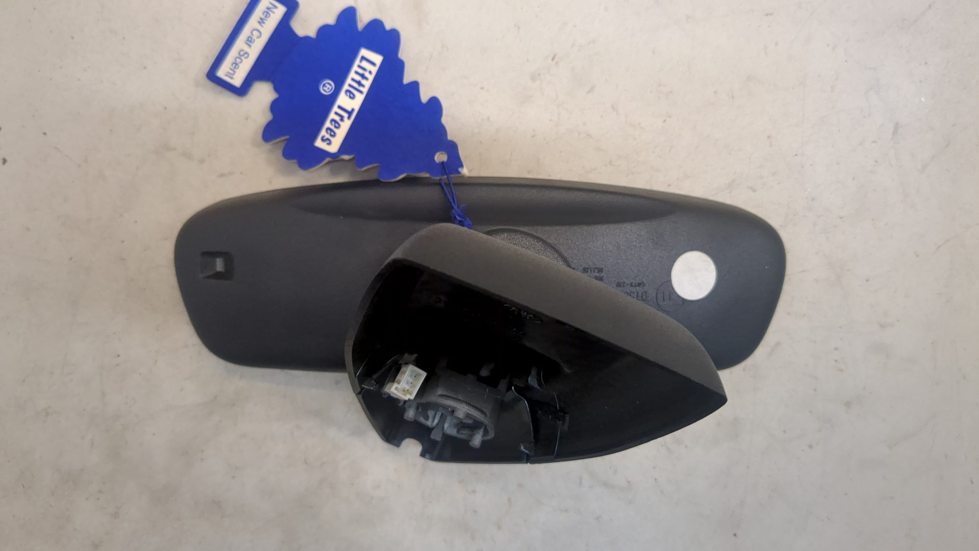 Зеркало заднего вида