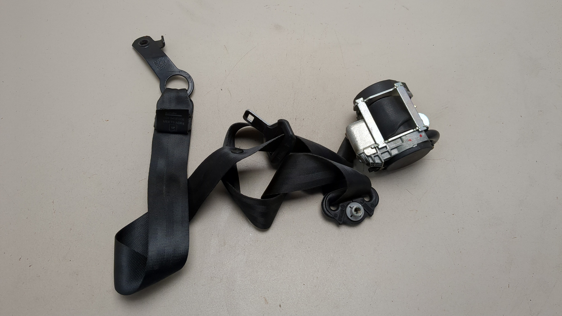 Ремень безопасности