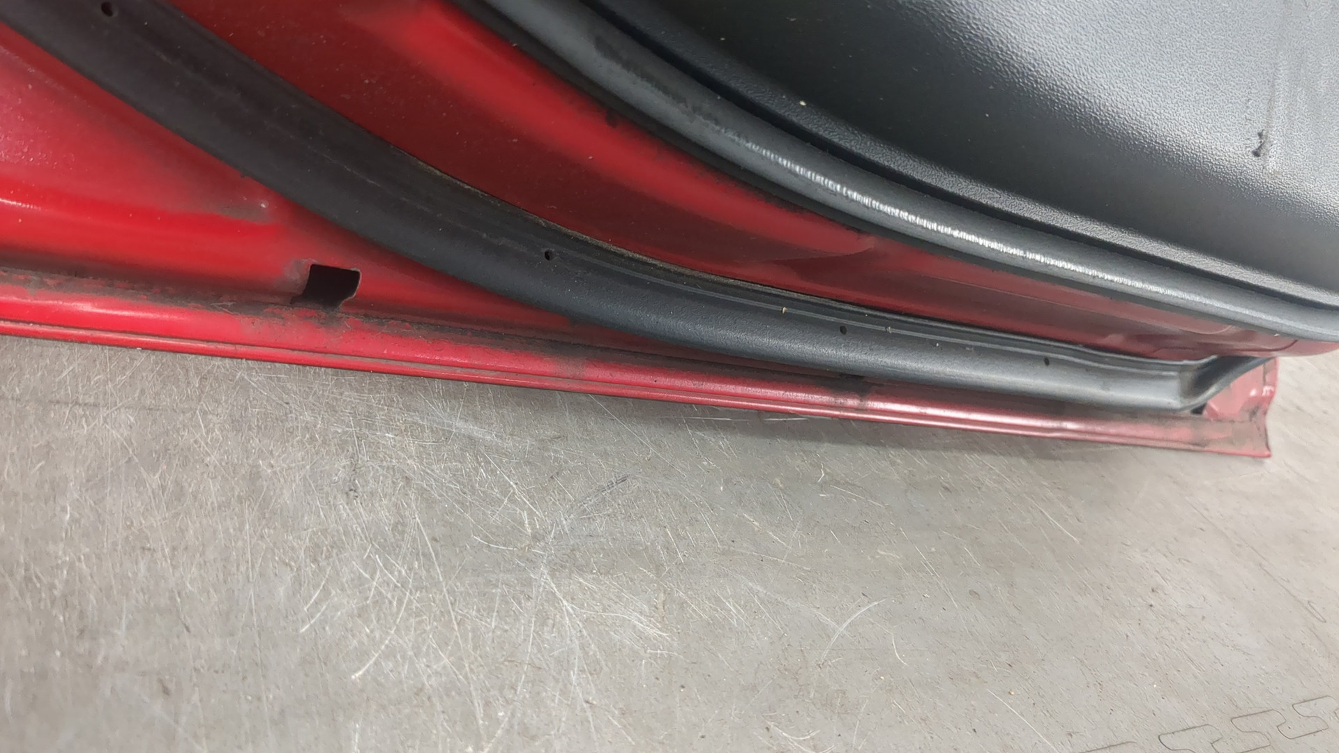 Дверь задняя левая